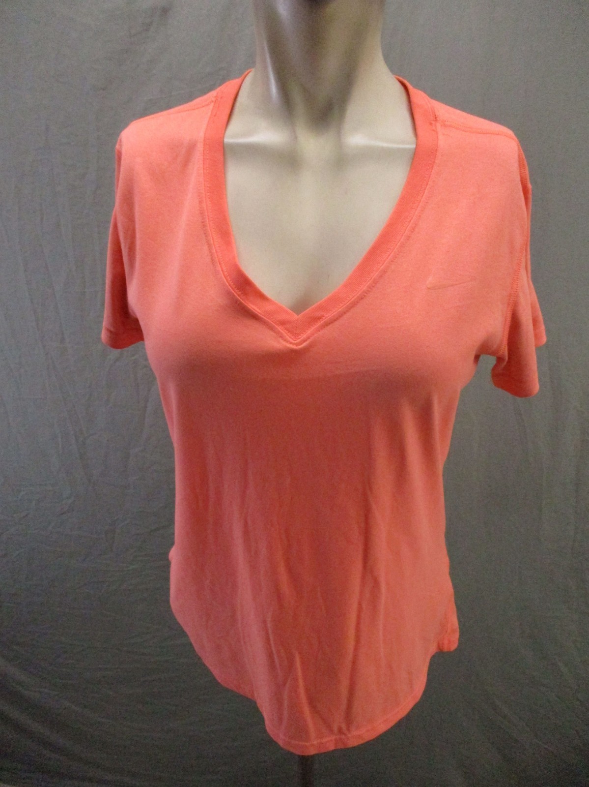 Nike Size M Womens Orange V Neck Short Sleeve Activewear Athletic TShirt 773