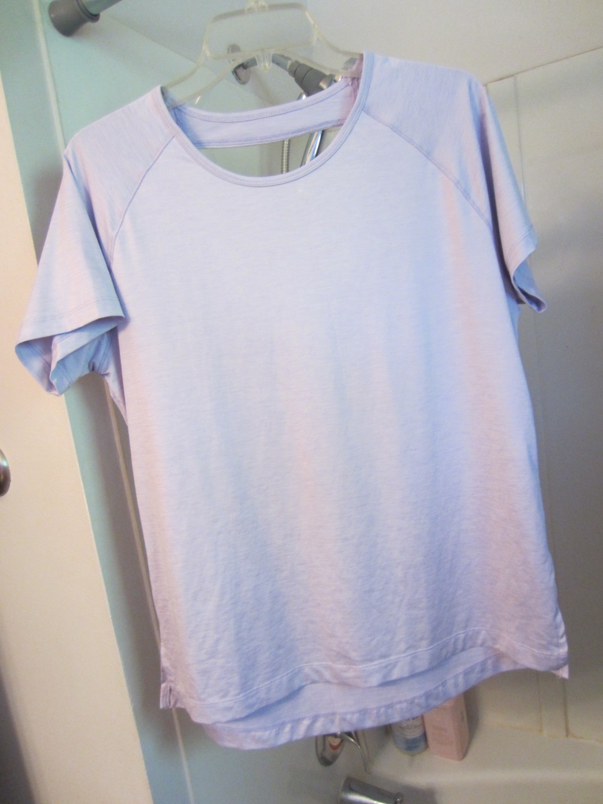 Pre-owned women’s short sleeved sexy active wear top etonic Size L lavender