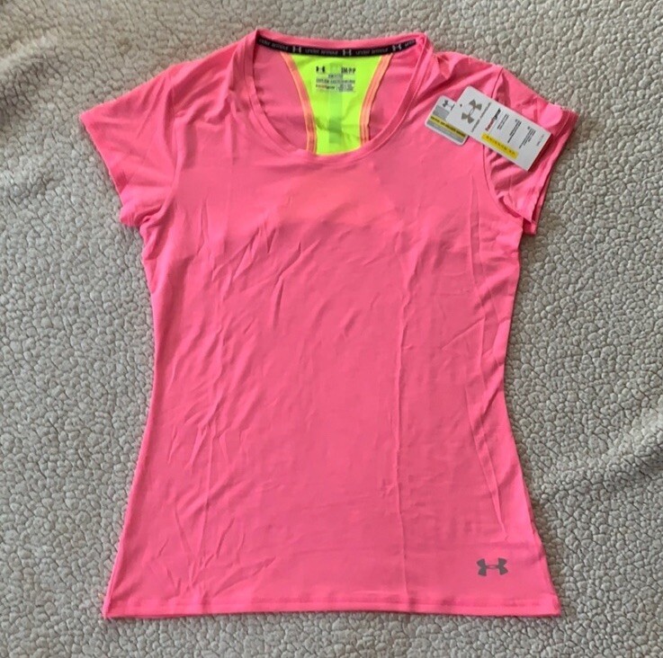 Under Armour – Semi-Fitted Heat Gear T-Shirt – Size: Small