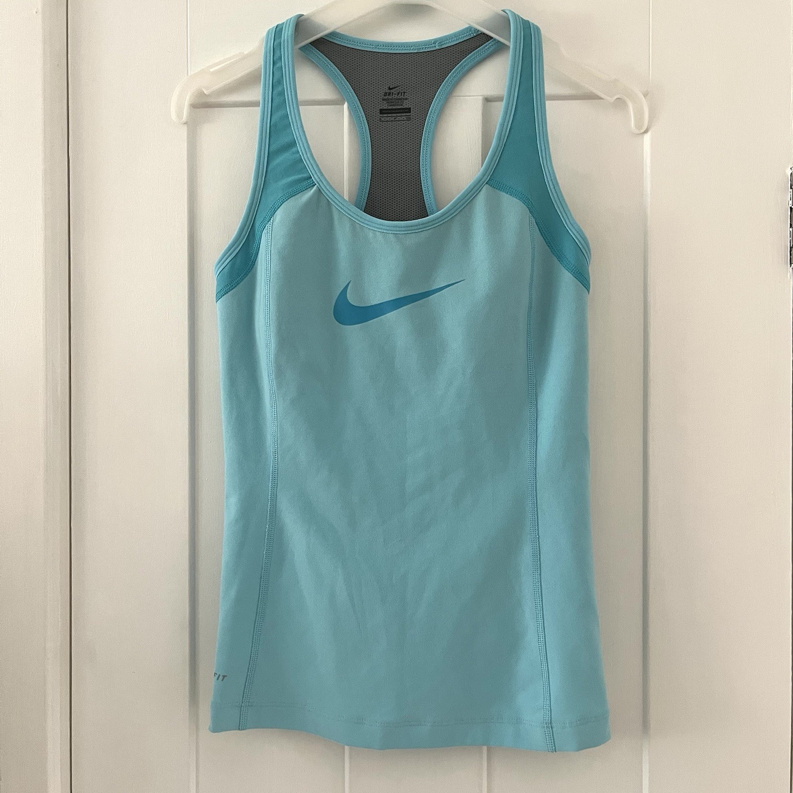 Nike Dri Fit Sz S Turquoise Blue Gym Workout Top Racer Back Built In Padded Bra