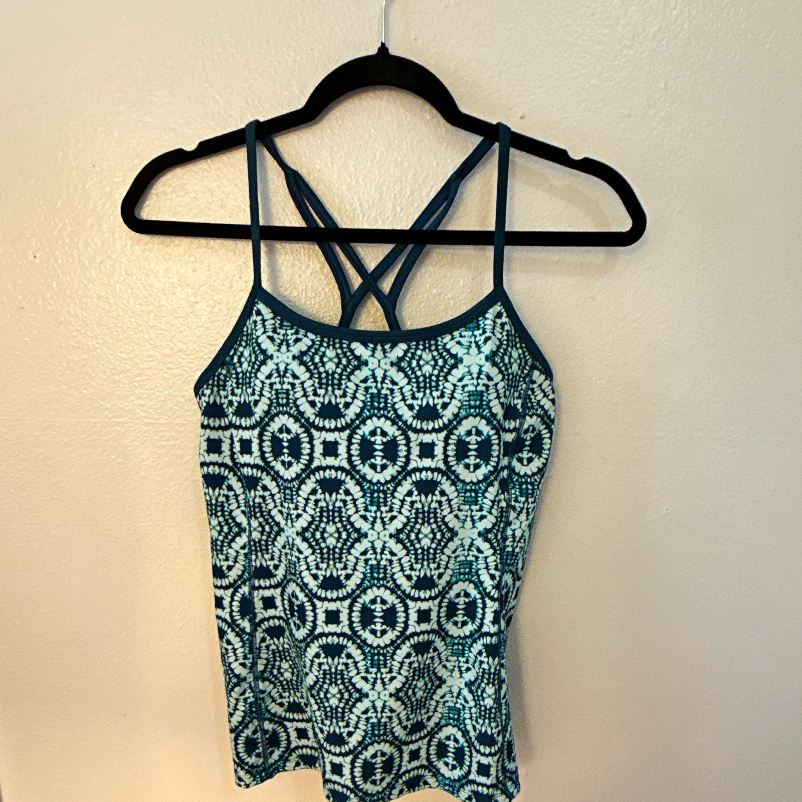 Athleta Women’s S Blue/White Geometric Racerback Tank w/ Built-In Bra