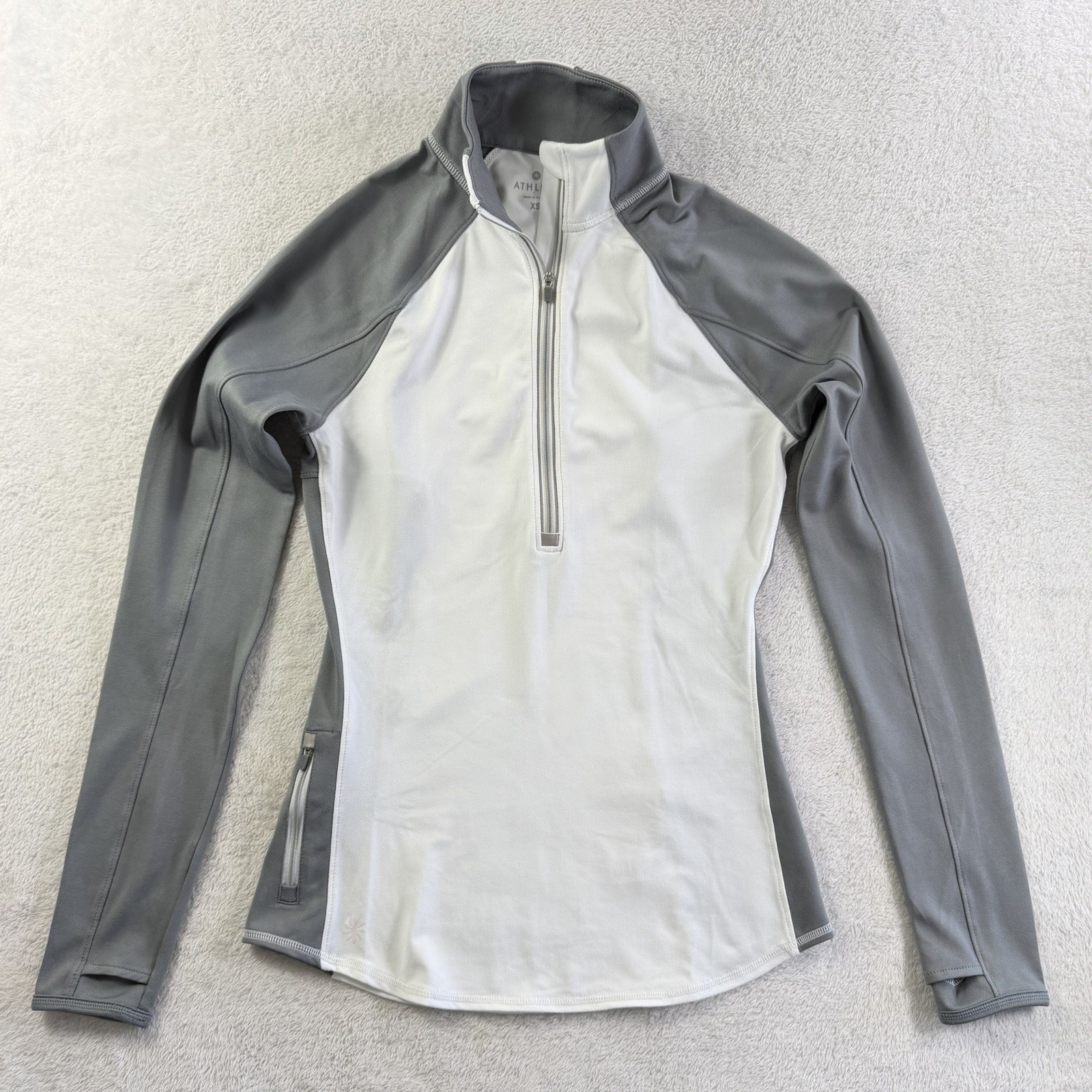 Athleta Running Wild Half Zip Pullover XS White Thumbholes Stretch Golf LS