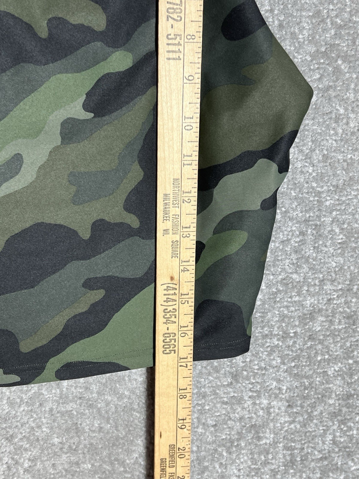 Old Navy Active PowerSoft Camouflage Cropped Tank Top Womens Size M Green Camo