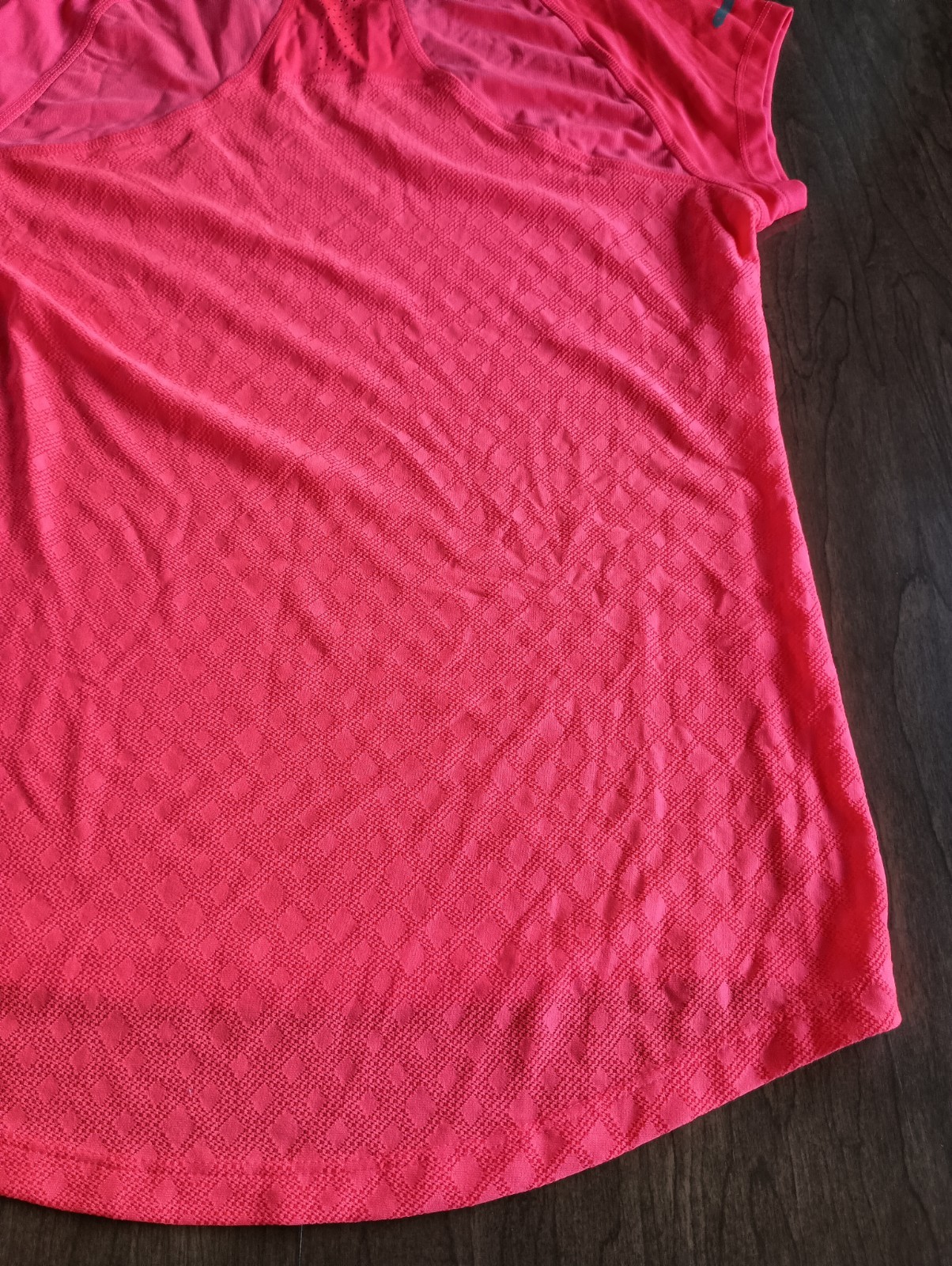Champion Women’s Polyester Mesh Inserts Short Sleeve Activewear Shirt Medium