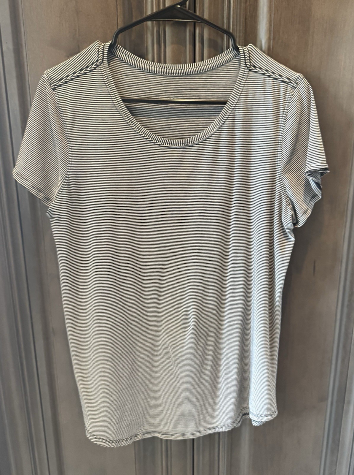 Lululemon Shirt Women 8 Black White Striped Pima Cotton Love Crew III Top Casual