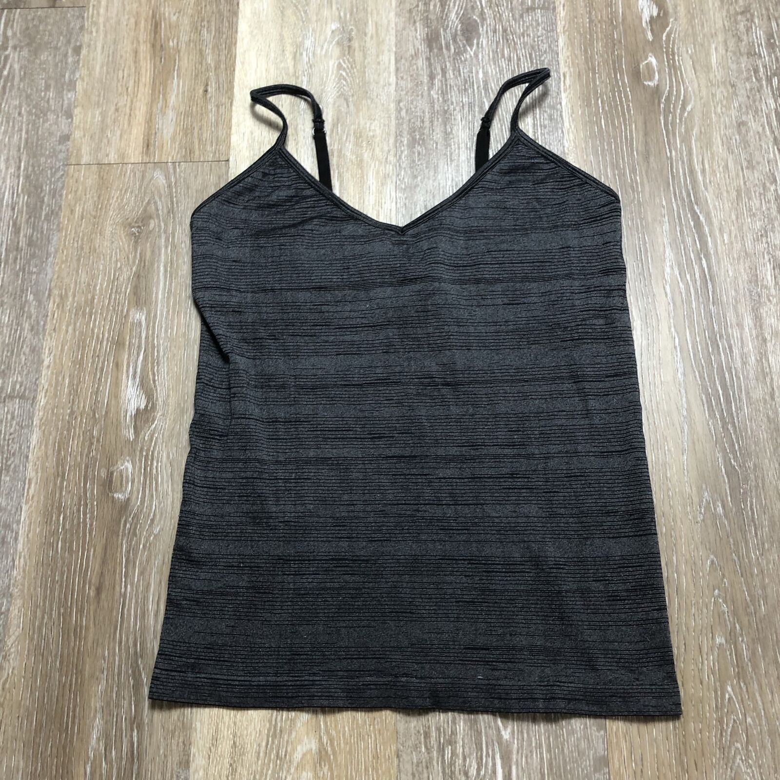 FABLETICS Spaghetti Straps Stretch Gray Activewear Tank Top Women’s Size Small