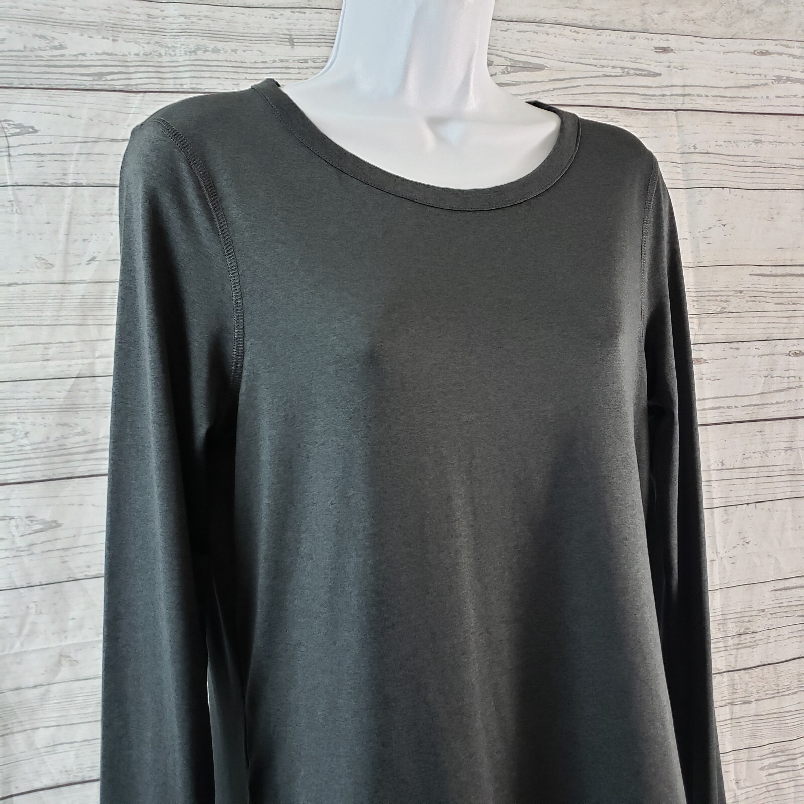 Varley Womens Pullover Top Sz Small Gray Long Sleeve