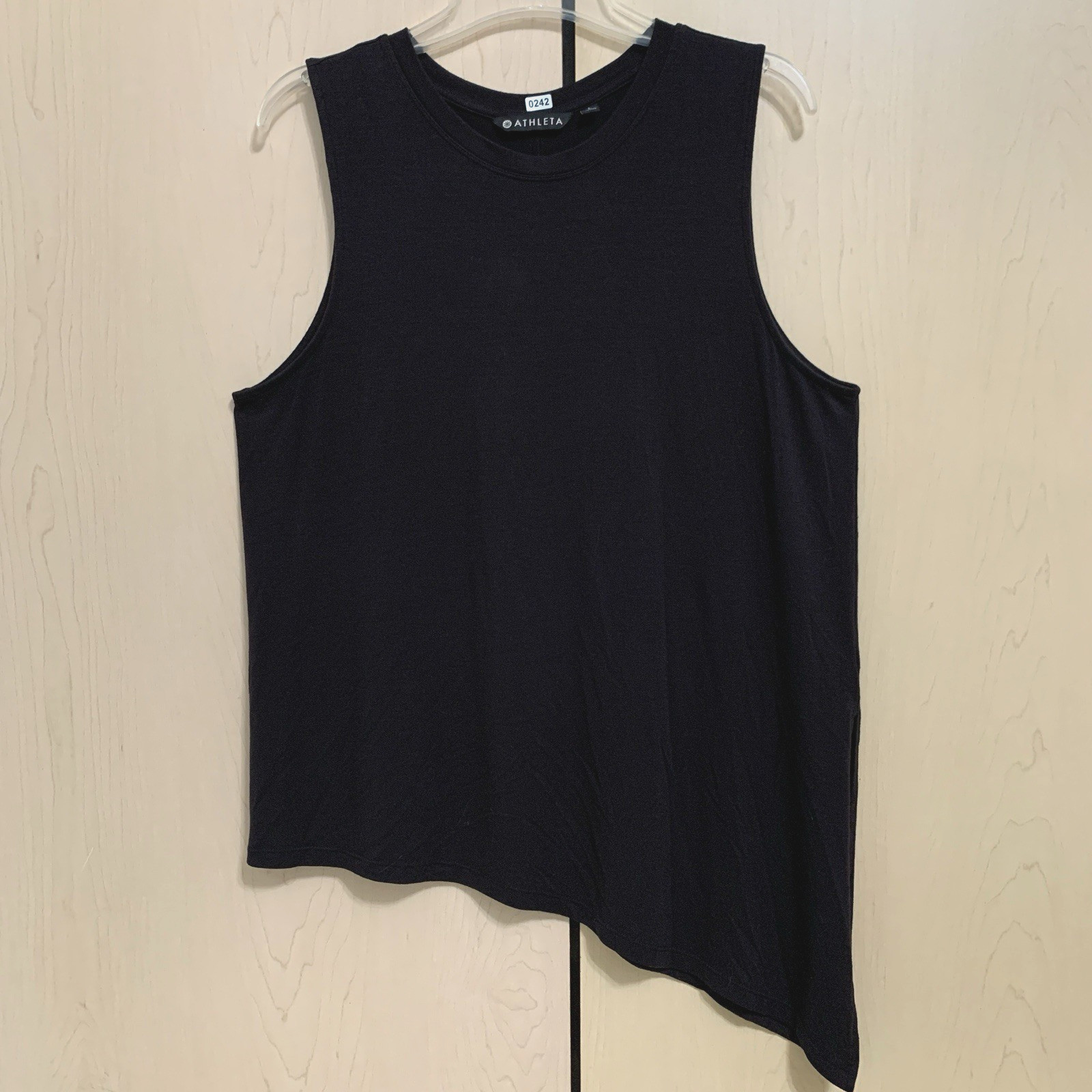 ATHLETA Women’s Cloudlight Asymmetrical Side Tie Tank Top Black Size L