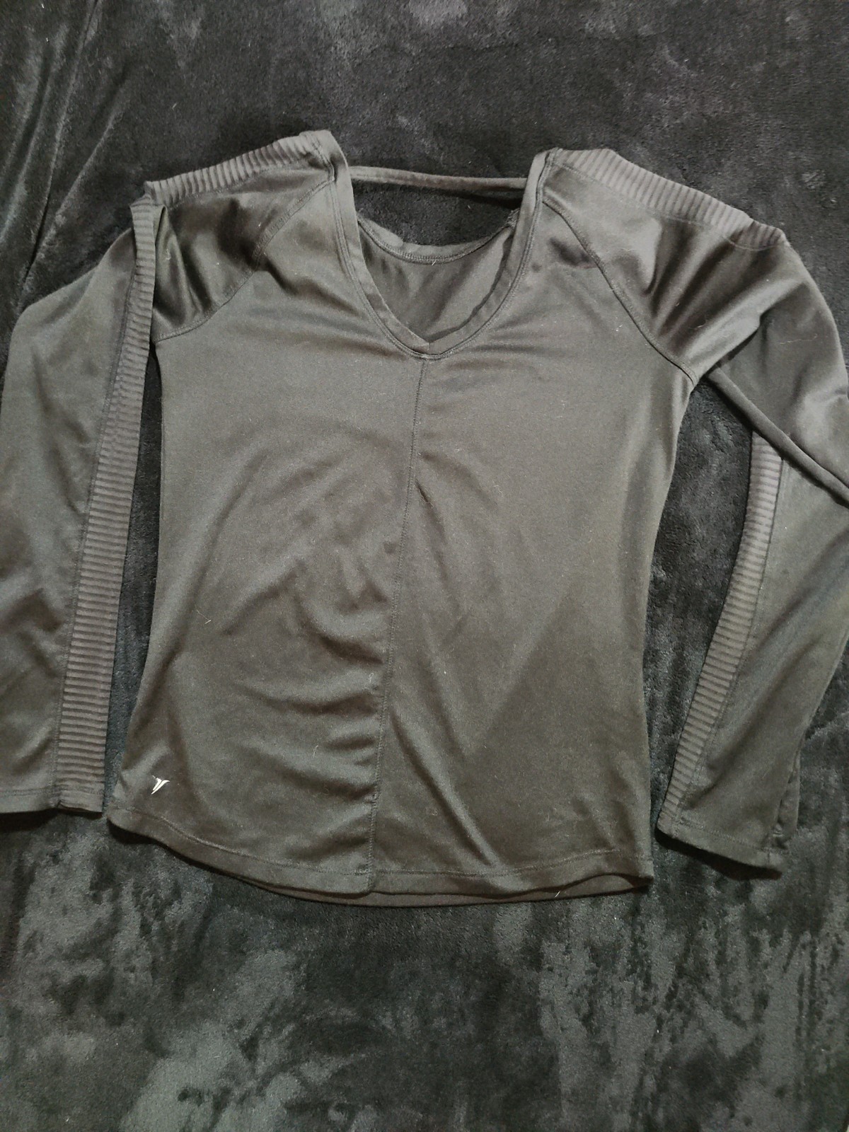 Old Navy Active Black Vented Long Sleeve Top Women’s Size L(10-12)