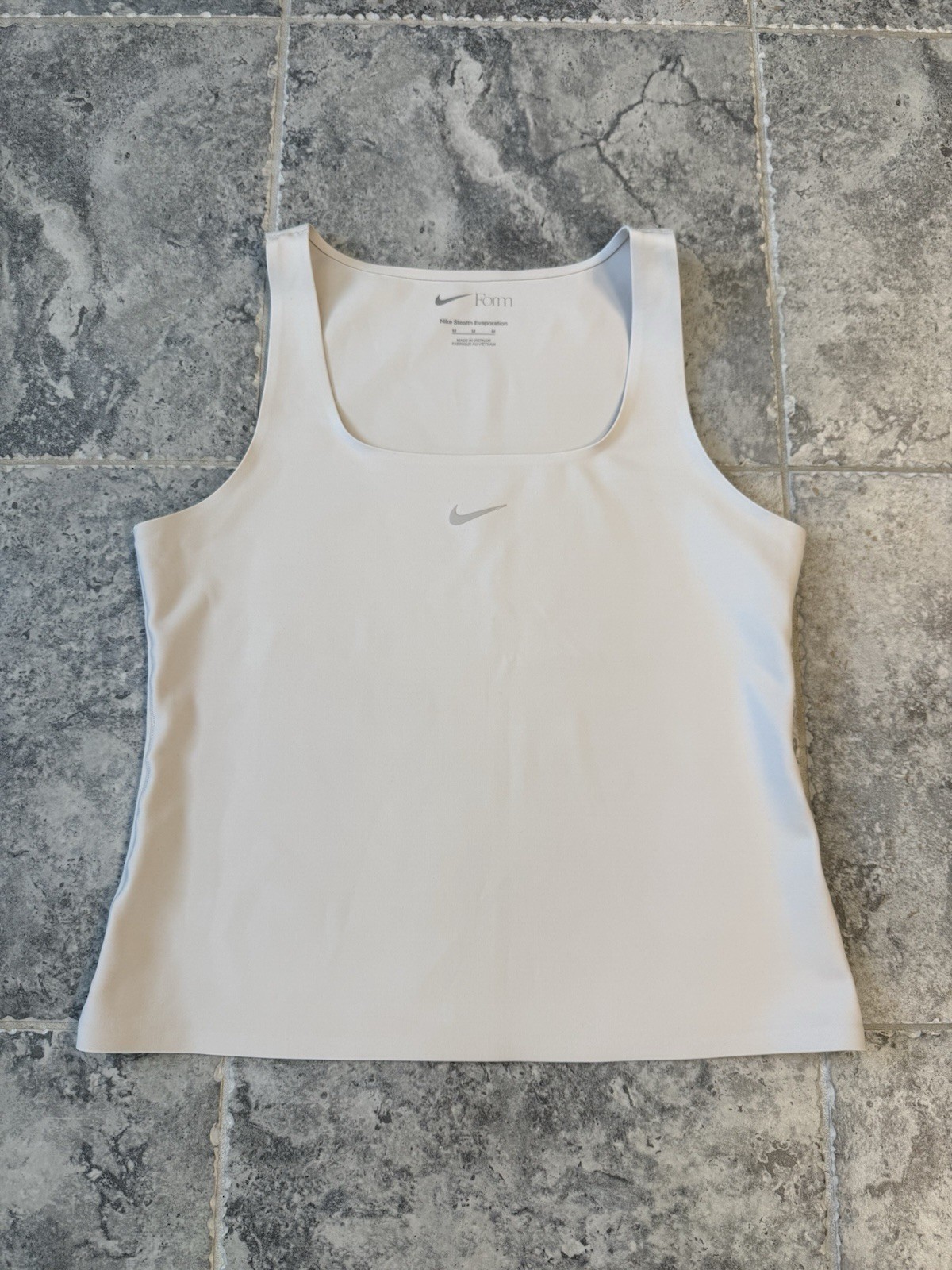 Nike Form Stealth Evaporation Beige Square Neck Tank Top Women’s Medium
