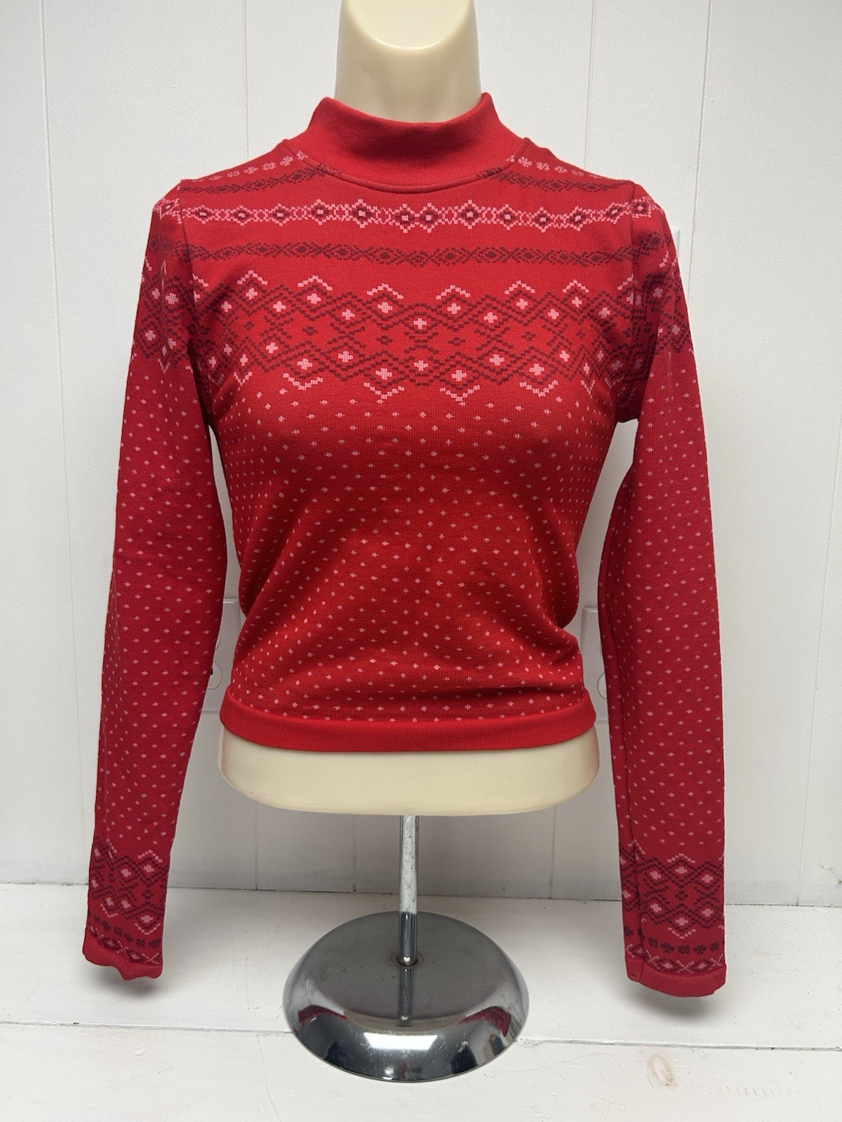 Fabletics Long Sleeve Active Top Womens S Red Nordic Fair Isle Mock Neck