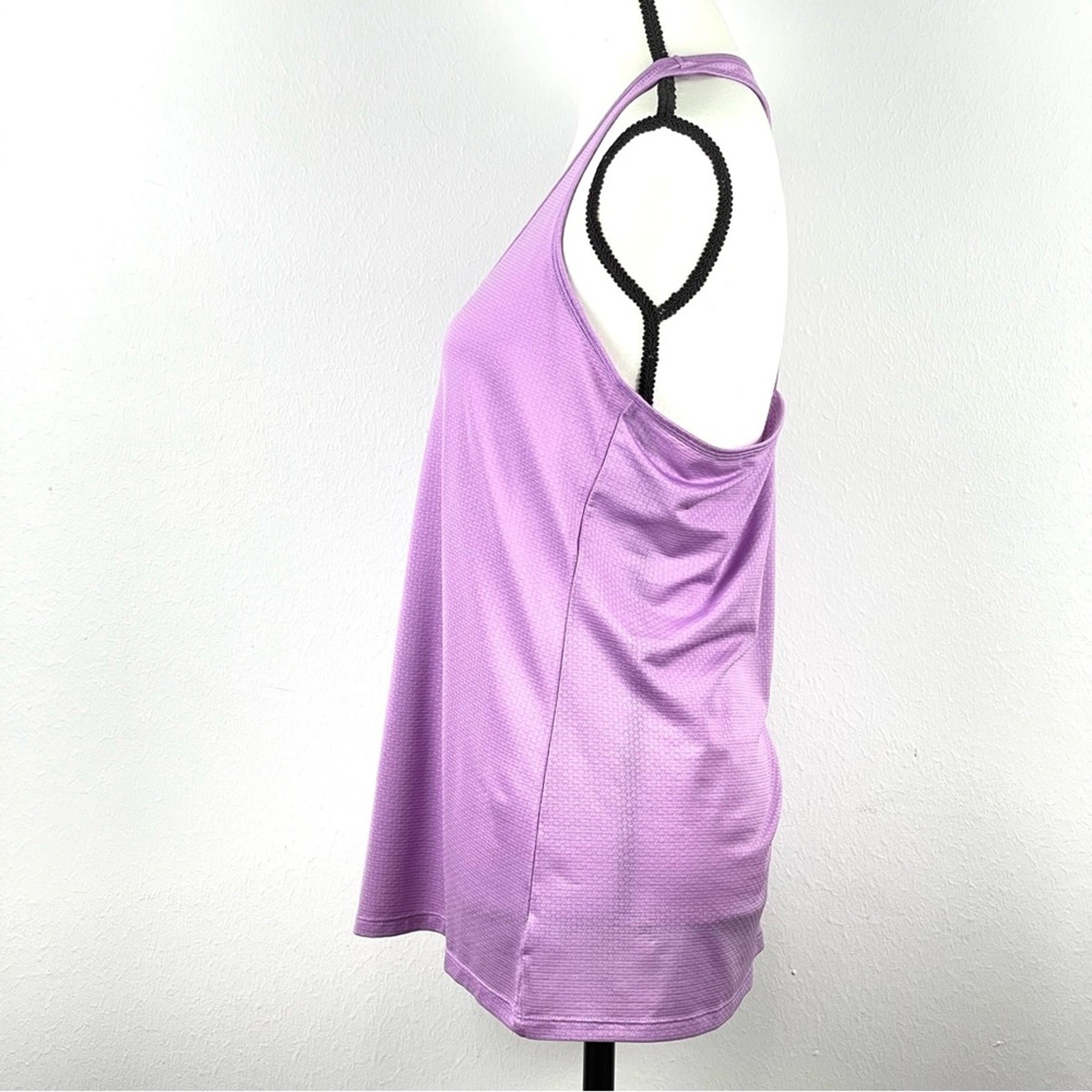 Marika Tek Lavender Dry-Wik Performance Wear T-Strap Racerback Tank Top – Large