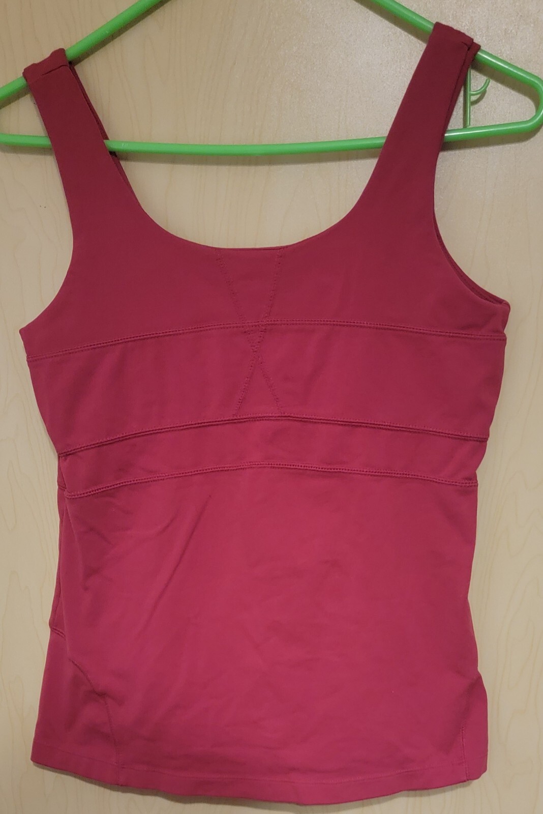 Athleta Tank Top Womens Medium Lightweight Workout No Limit Inside Support Bra