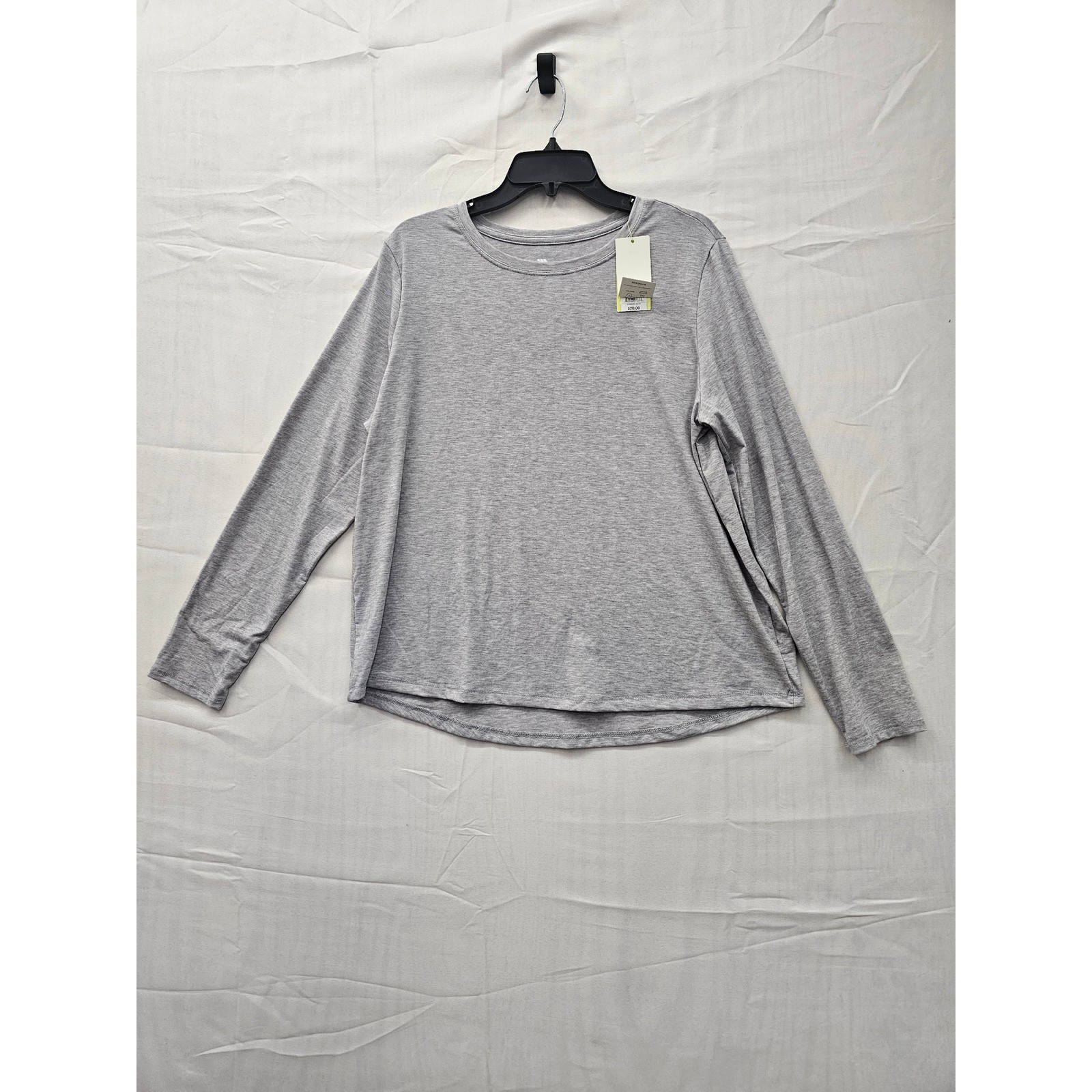 All in Motion Beyond Ease Crew Neck Tee Heather Gray Long Sleeve Shirt Large NEW