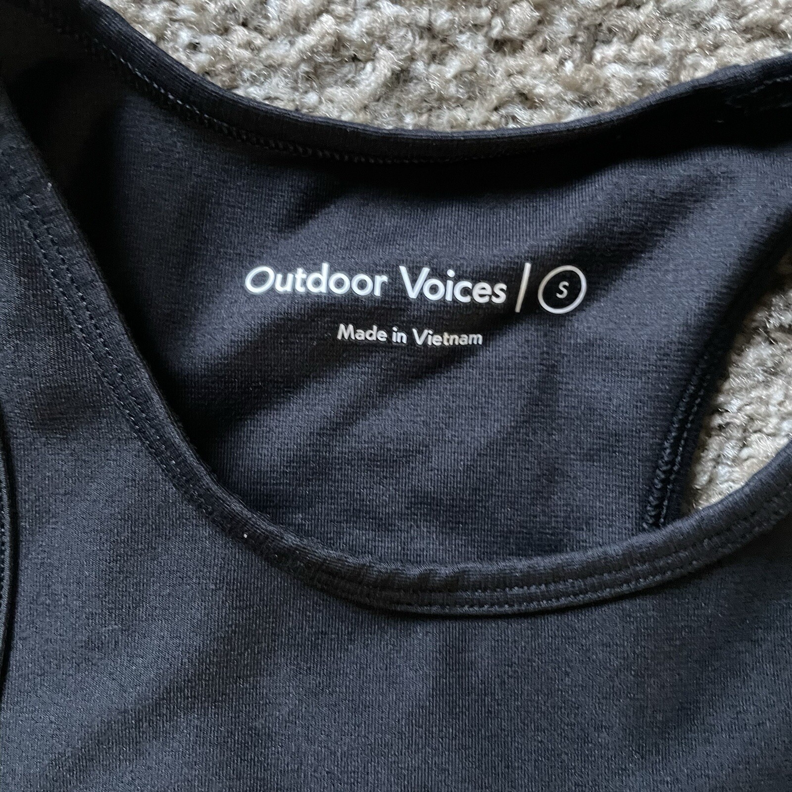 Outdoor Voices Top Womens Small Black ATHENA Compression Crop Sports Bra Top