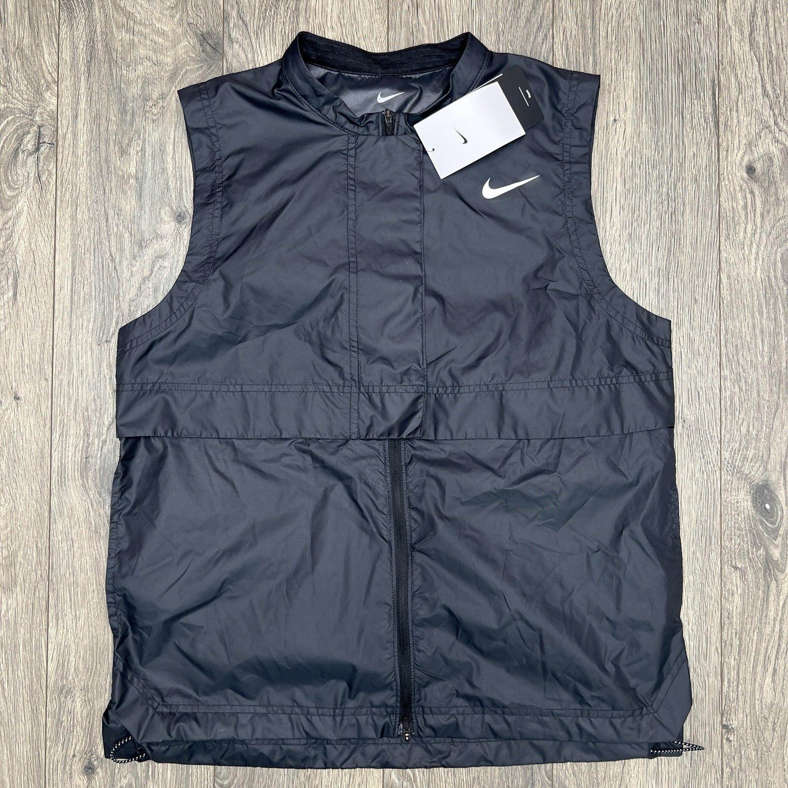 Nike Golf Vest Size Large Womens Black Sleeveless Full Zip Tour Repel $100