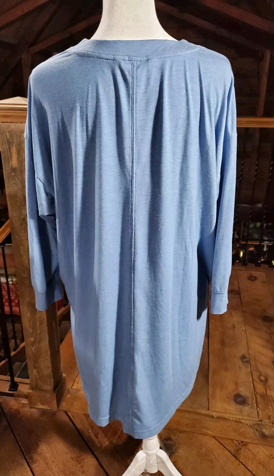 Athleta Tranquility Tunic Top Womens Medium Shirt Sky Blue 3/4 Slv Slouchy