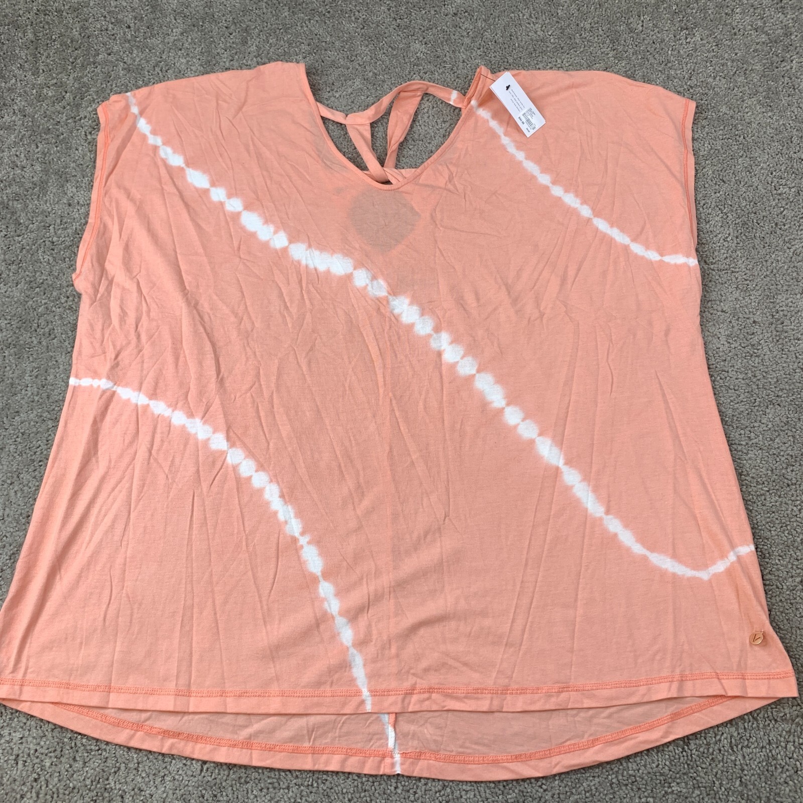 NWT LIVI Activewear Knit Top Women’s Plus 26/28 Short Sleeve Coral Cutout