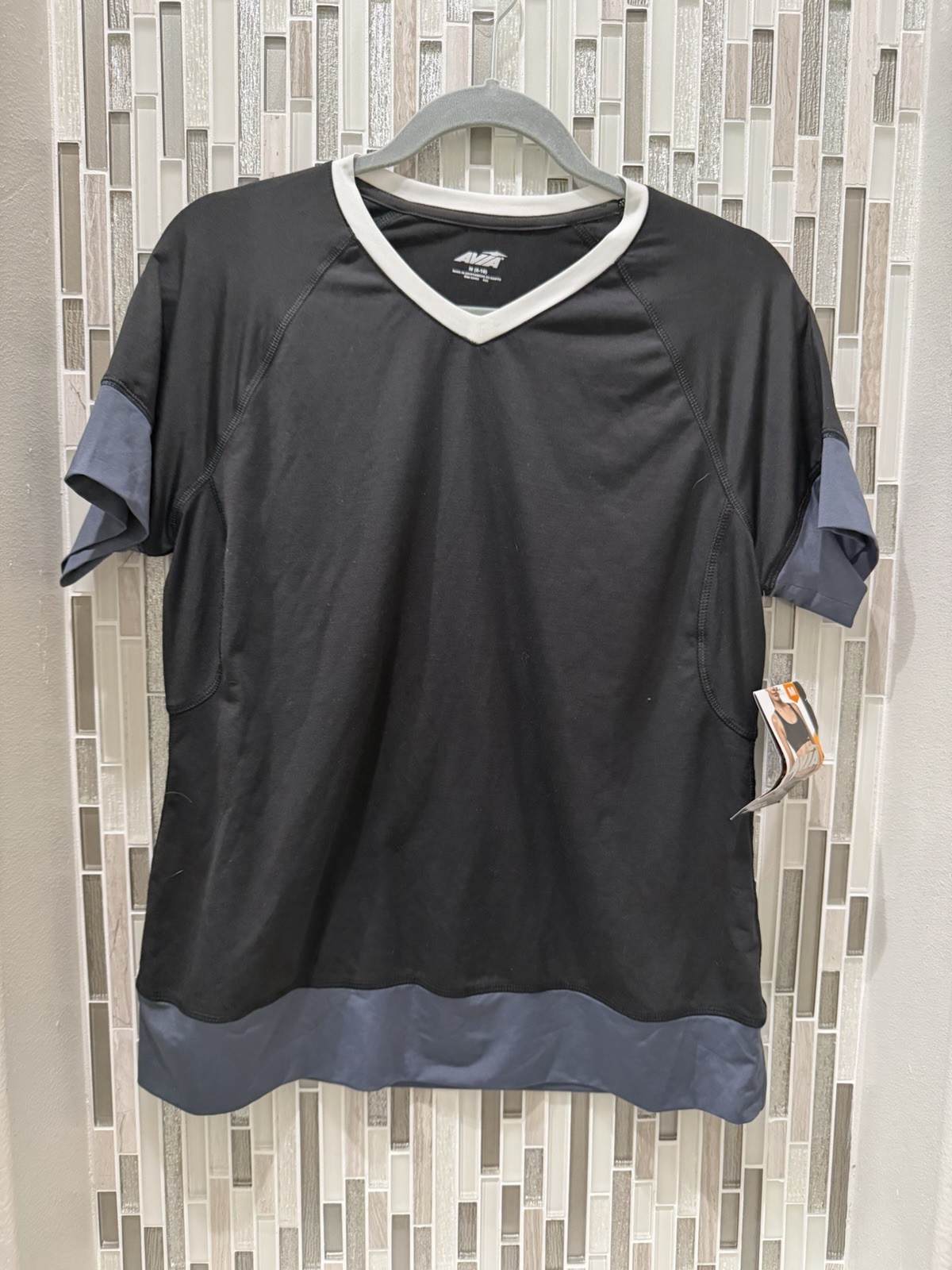 Avia Color Block Performance Tee Medium 8-10