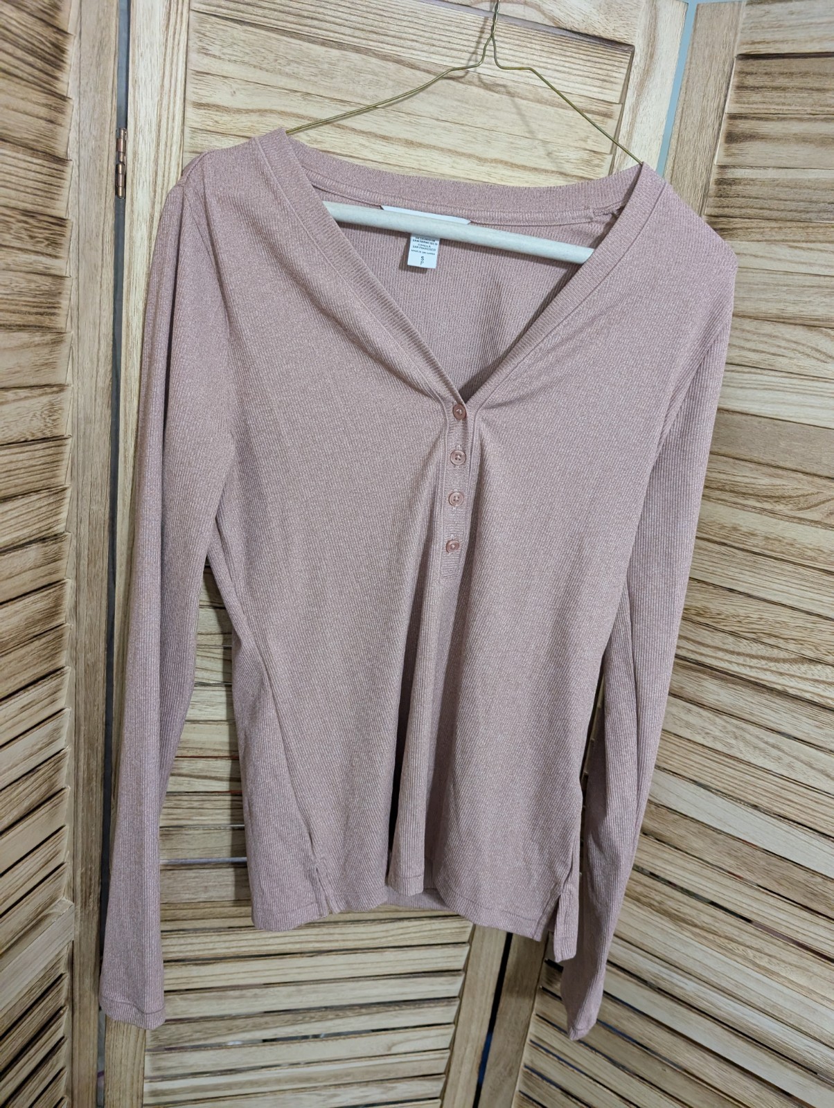 Athleta Uptempo Ribbed Henley Top Women mauve L/S Semi fitted Size S