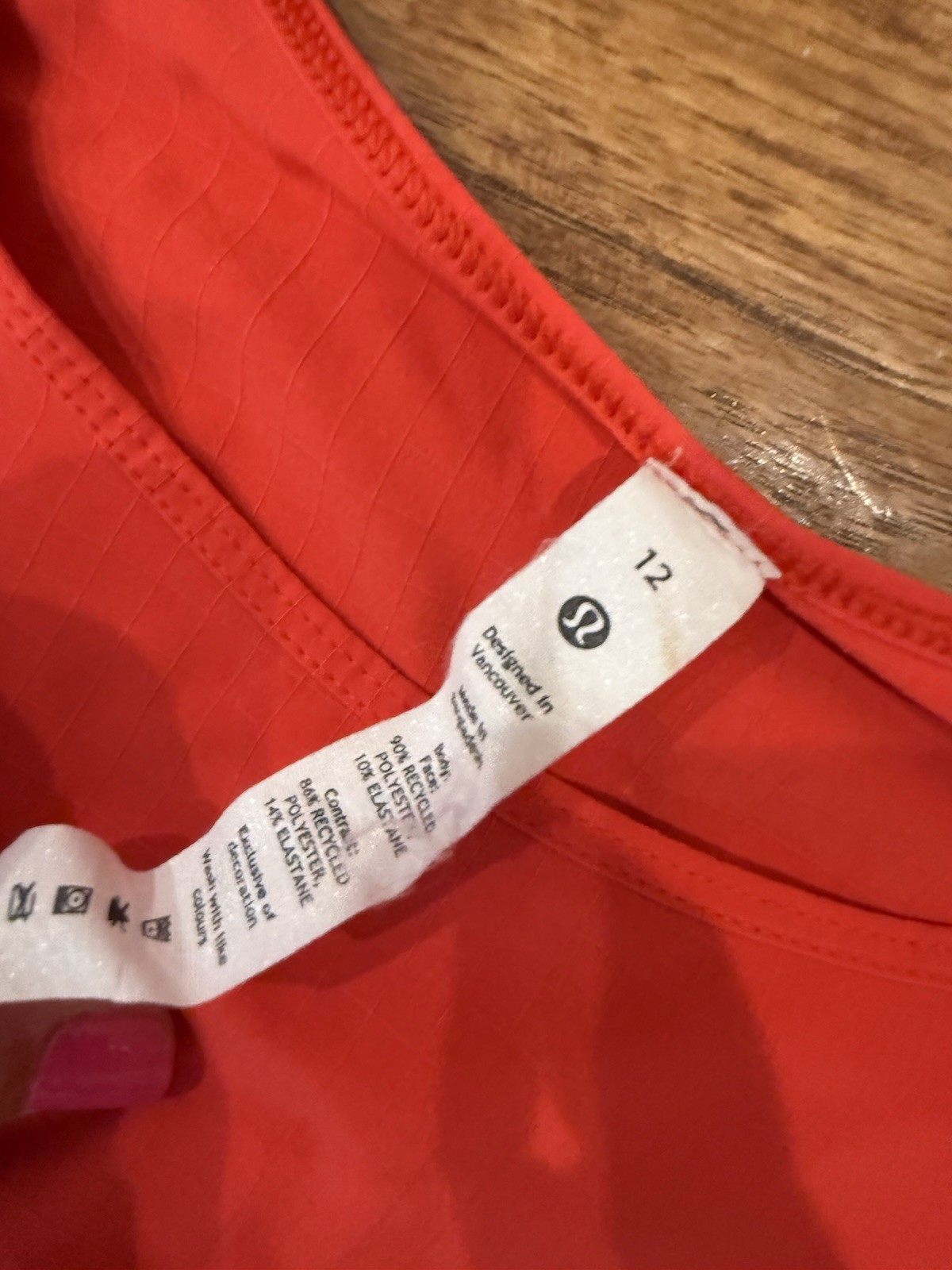 Lululemon High Neck Running and Training T-Shirt red Size 12