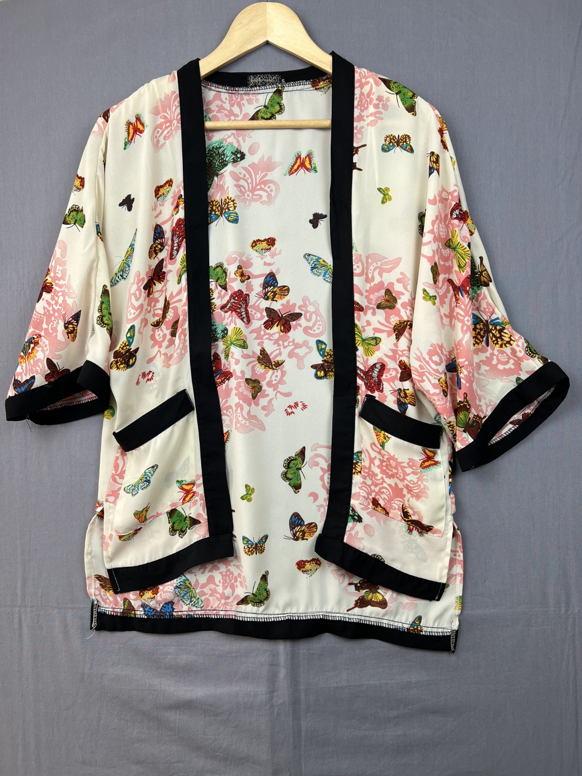 QED London Kimono Women’s Size S Butterfly Print Lightweight Sheer Butter