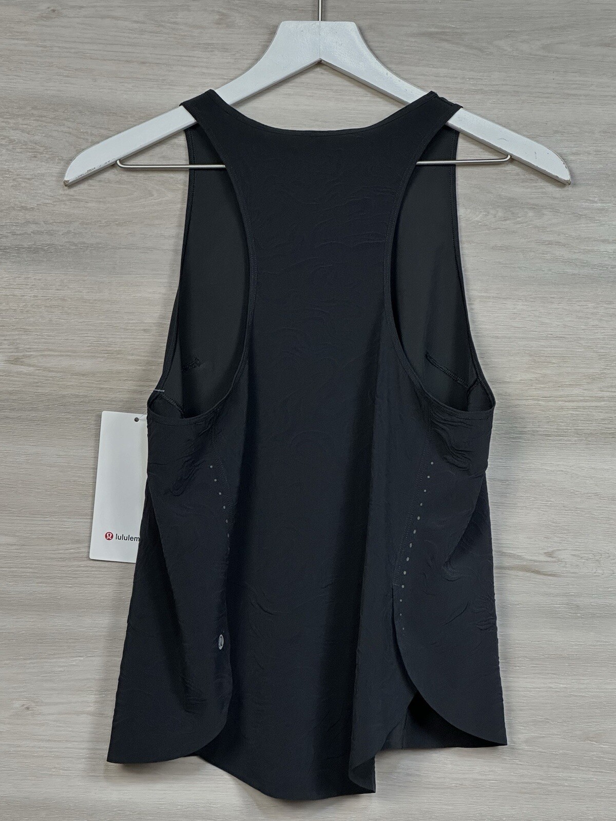 Lululemon Lightweight Stretch Run Tank Airflow Textured Fabric Size 8 INSE 04049