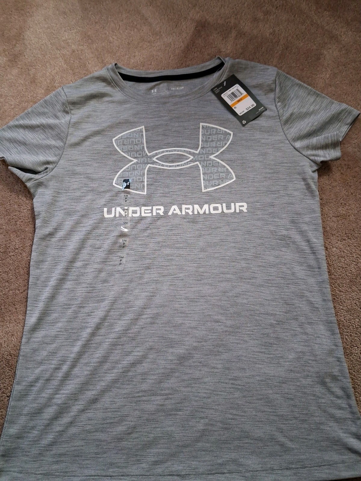 Under Armour Ladies Shirt Sz. Small. NWT. Gray. short-sleeved.loose. Heatgear