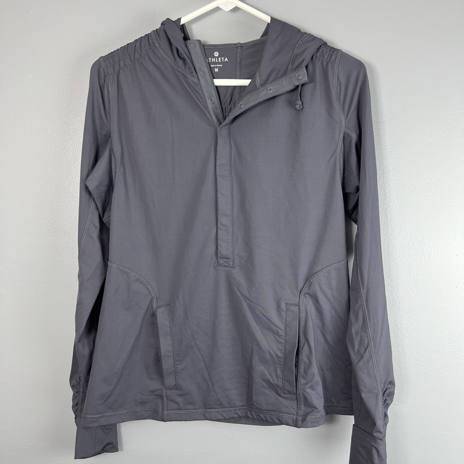 Athleta Women’s Hooded Athletic Wear Long Sleeve Size Medium