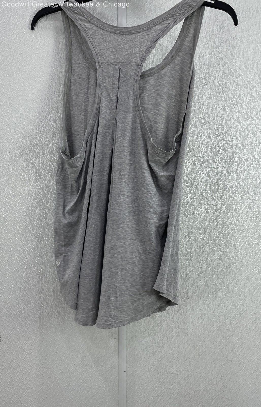 Lululemon Women Gray Solid Racerback Tank Athletic Apparel Tank Top N A