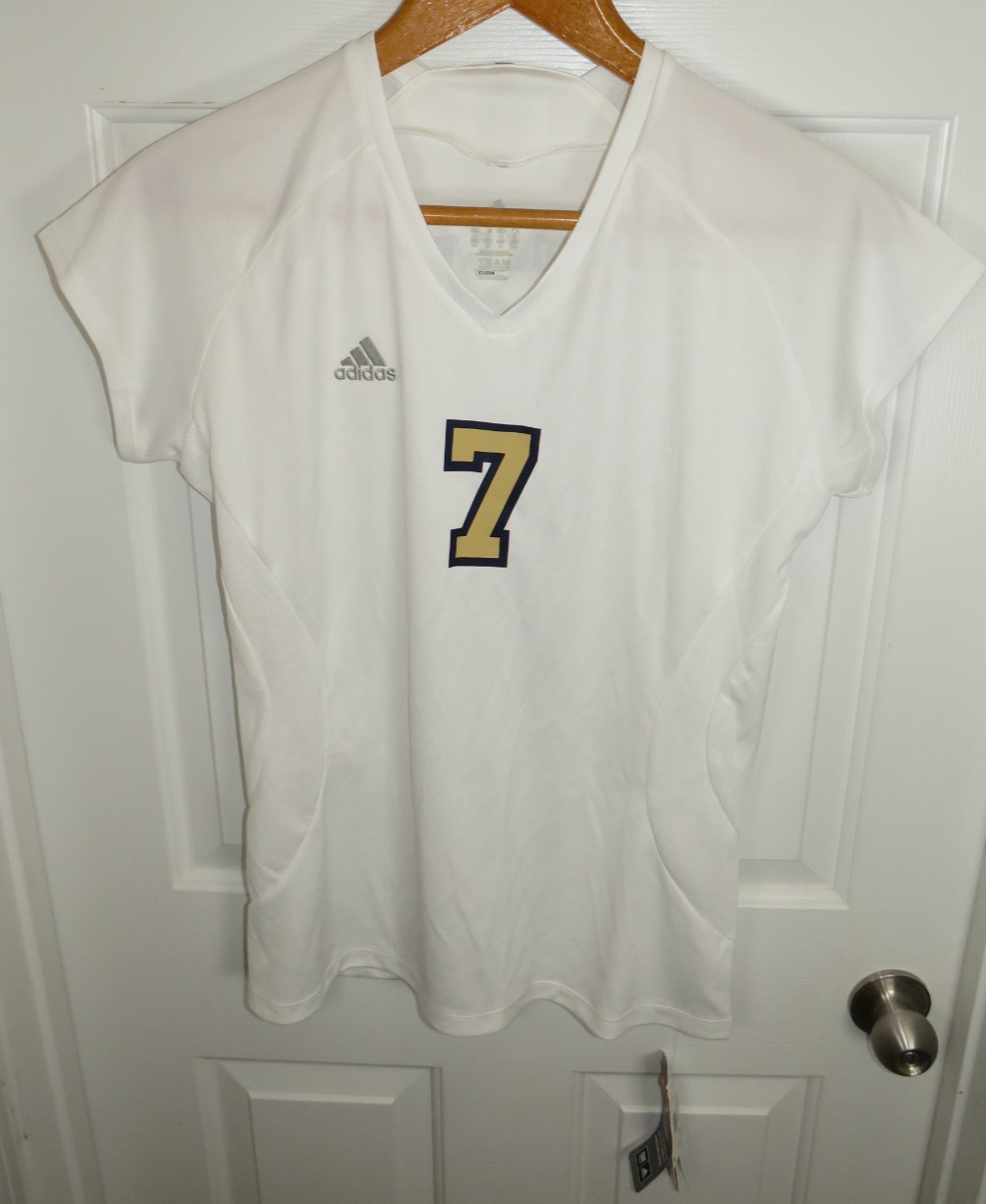 NWT Women’s Adidas Core Performance Volleyball Training Jersey M.Johnson & Wales