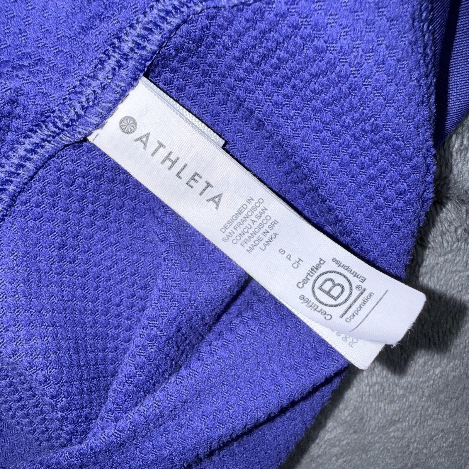 Athleta Pullover Womens Small Purple 1/4 Zip Long Sleeve Stretch Athletic