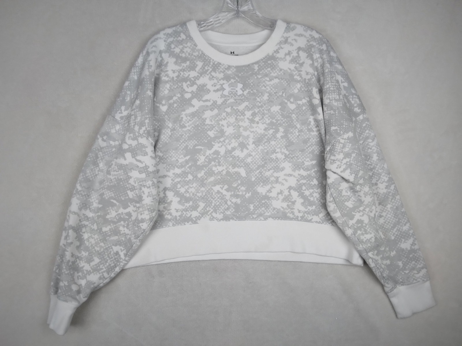 Under Armour Women’s Small Gray Camo Loose Cotton Blend Sweatshirt Stained