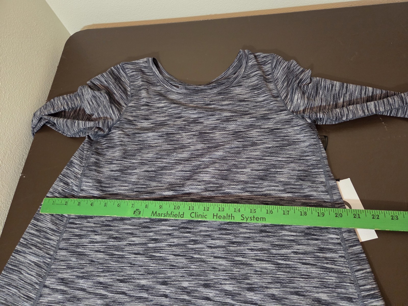 Zyia Active Womens Medium M Split Back Long Sleeve T New Nwt Thumbholes