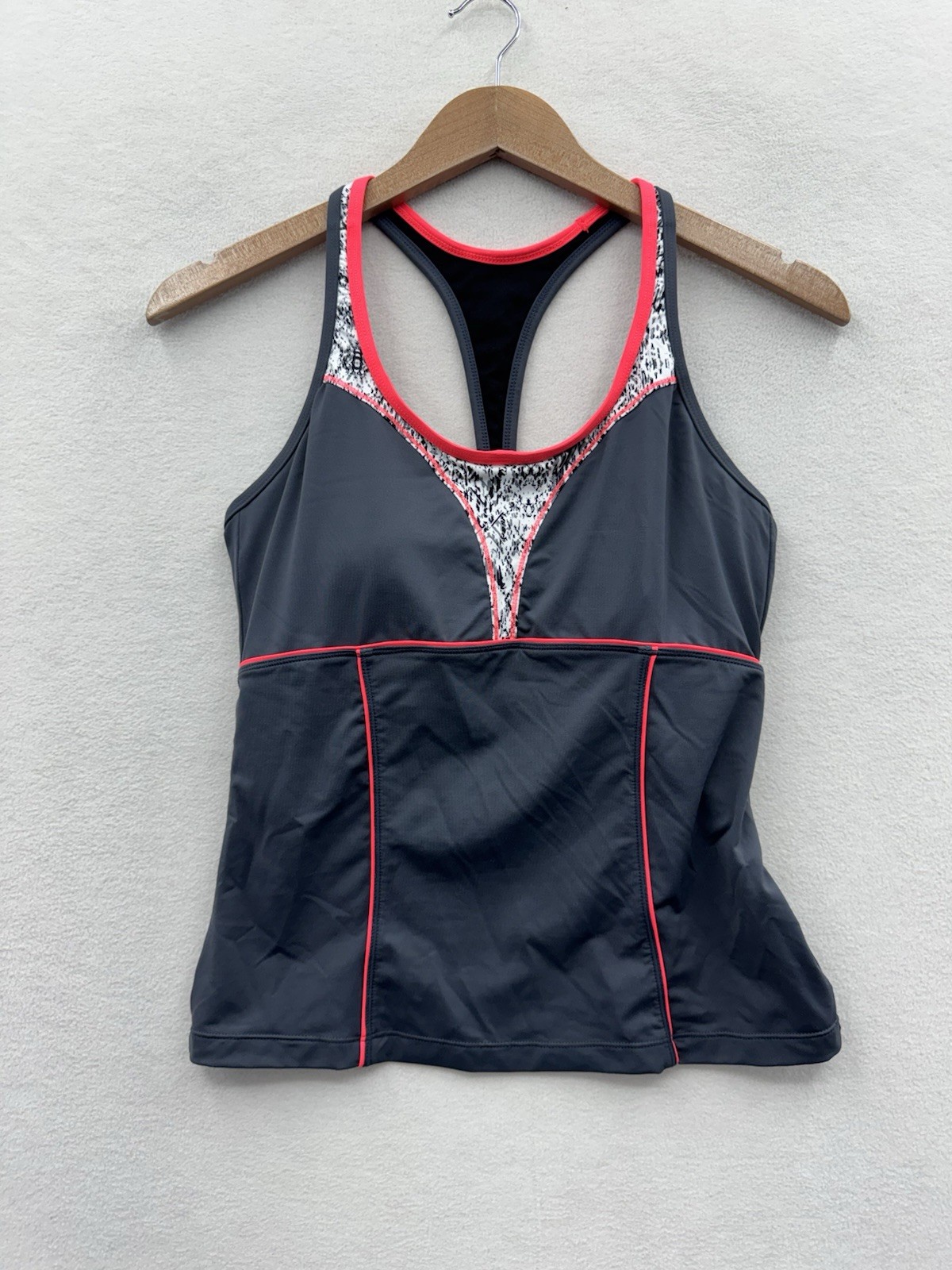 Athleta Women’s Medium Gray Pink Racerback Tank Top Fitted Slimming Built in Bra