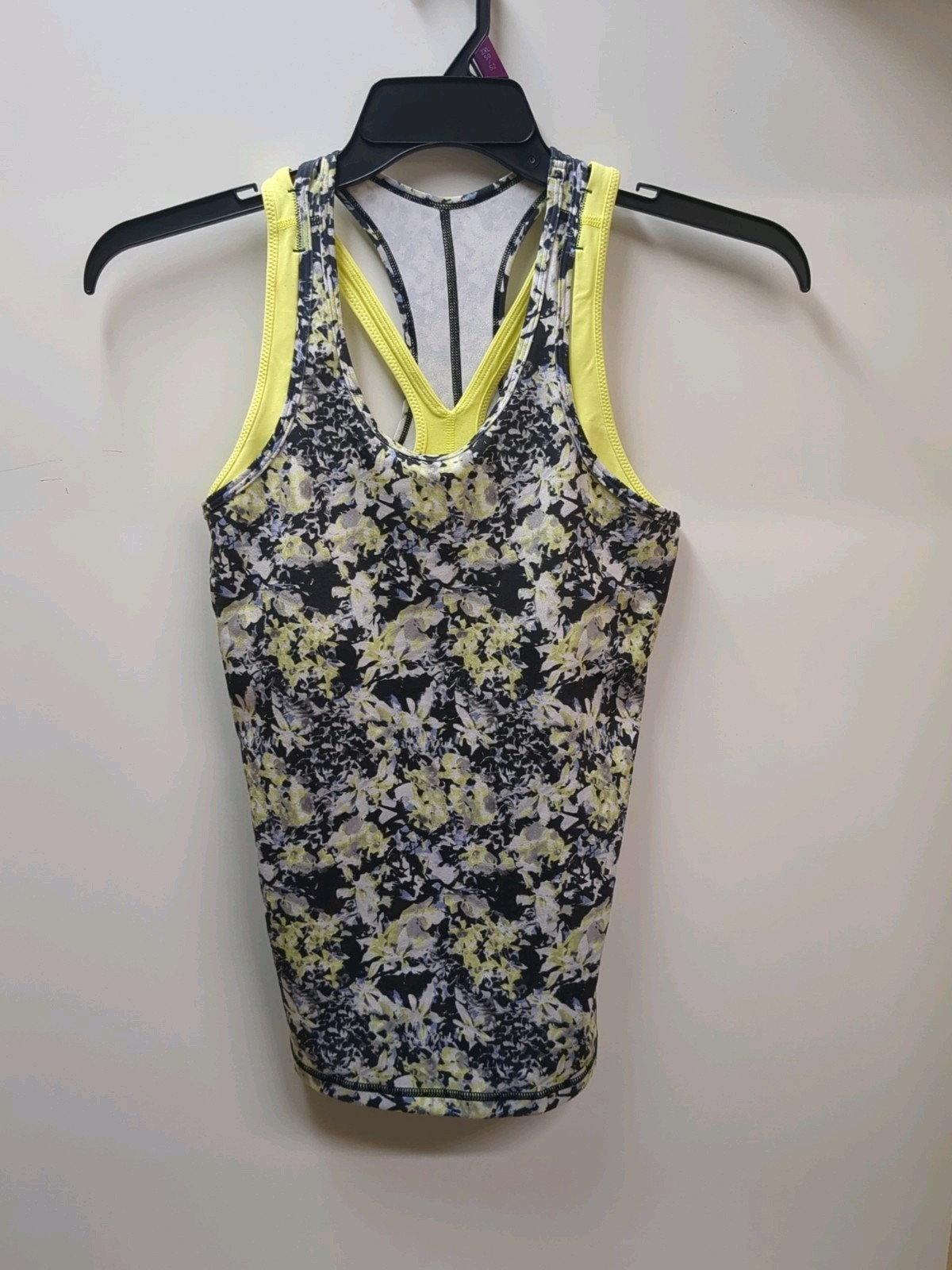 Lululemon Inspiration Tank Il Crosscourt Petal Black Clarity Yellow Size 6