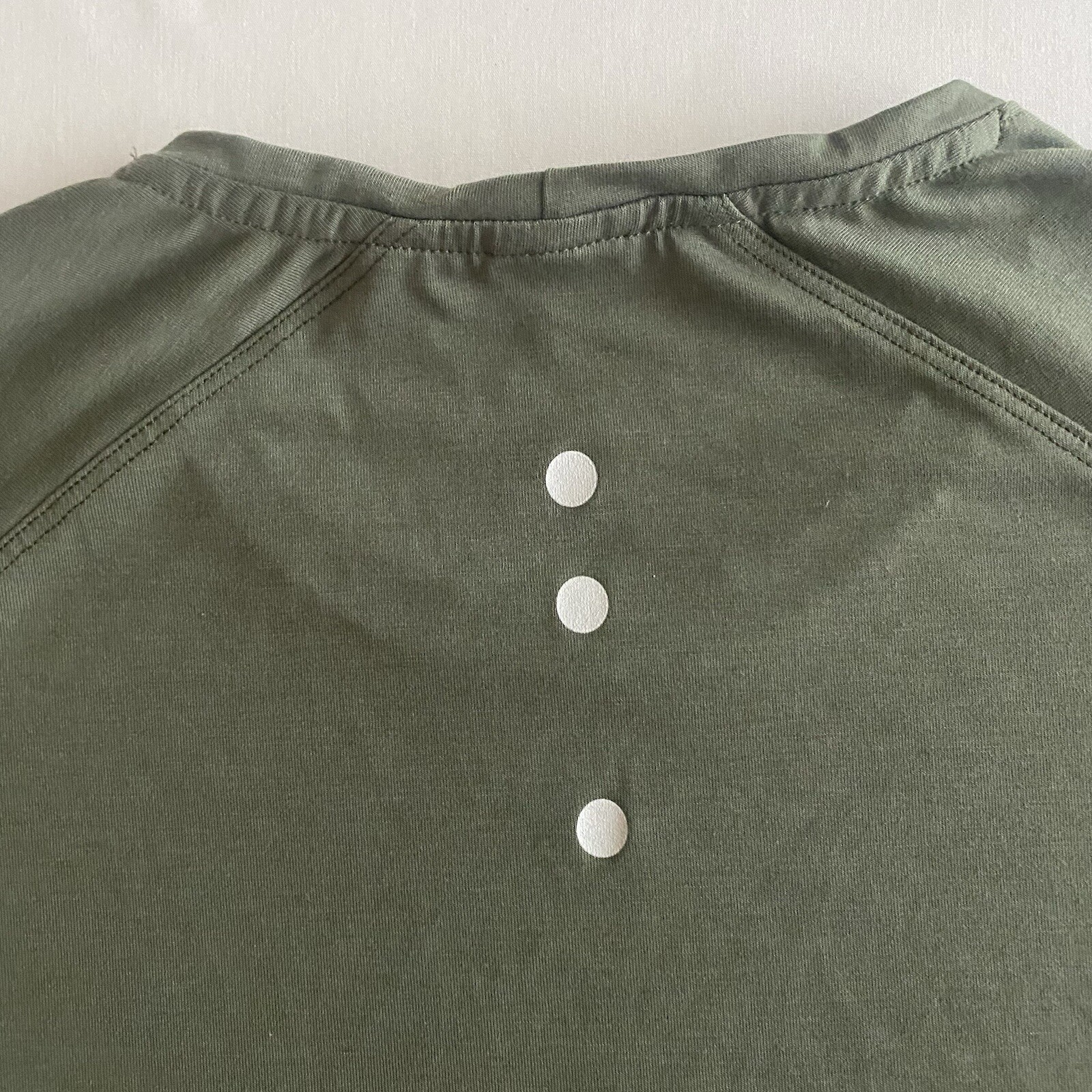 Omorpho Gravity Sportswear Cropped Tee Women L USA MADE Active Wear Gym Shirt