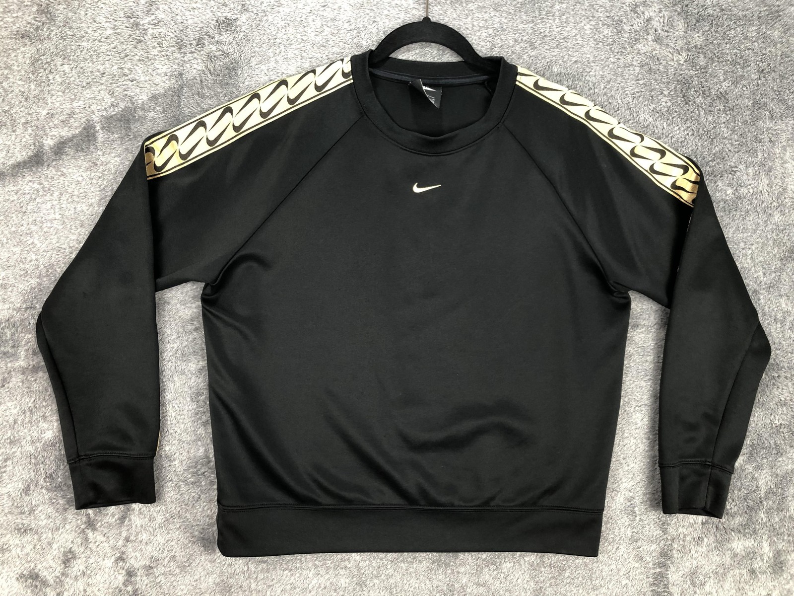 Nike Sweatshirt Womens Medium Black Gold Center Swoosh Crewneck BV3443-011
