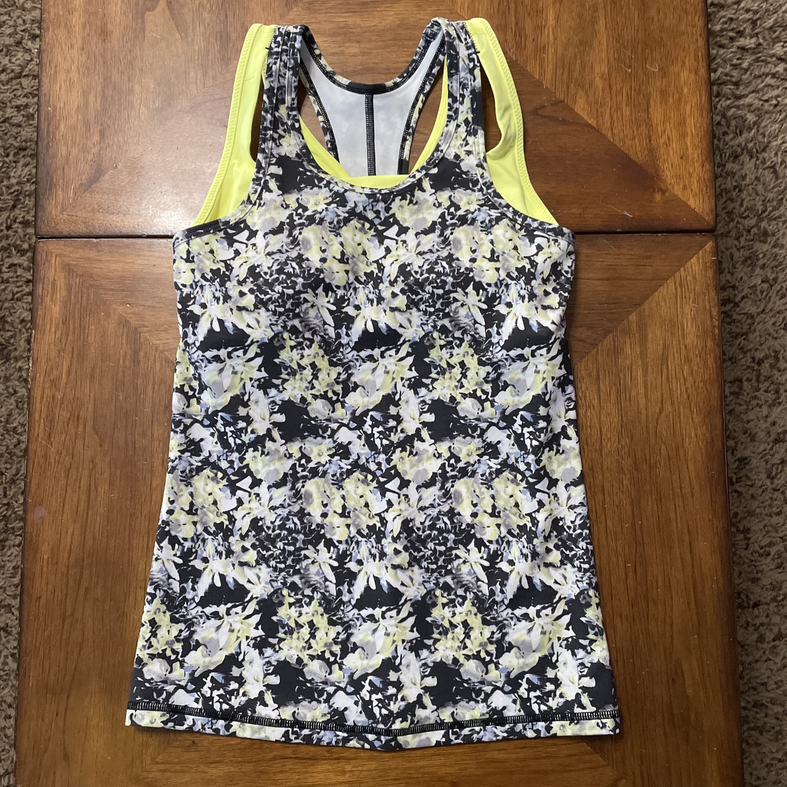 Lululemon Inspiration Tank Top Gray Green Athletic Yoga Gym Racerback Women’s 4