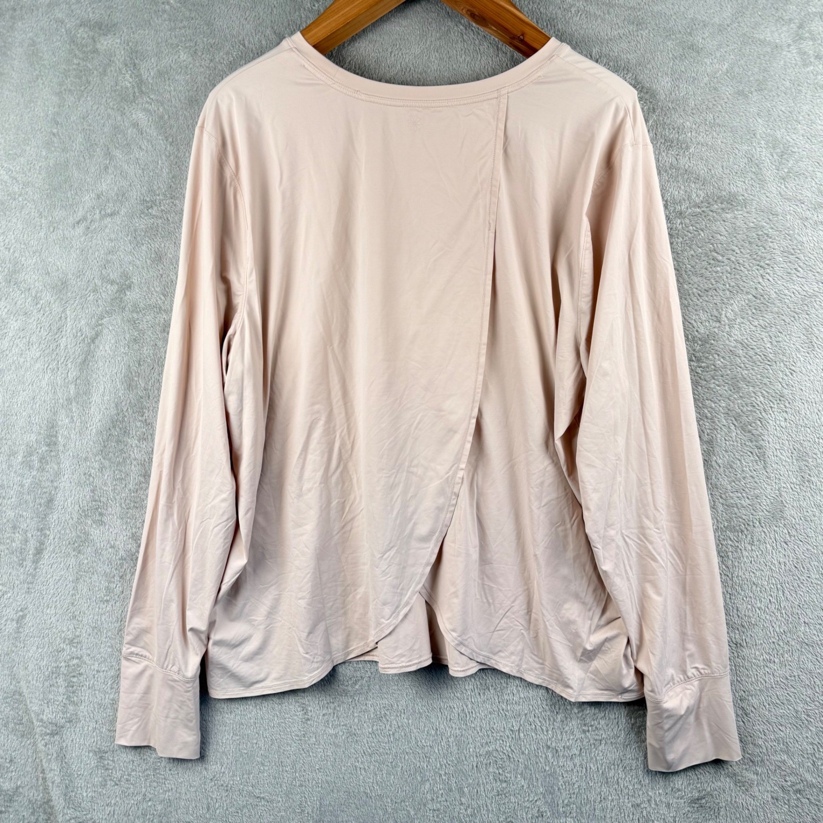 Athleta Long Sleeve Shirt Womens 2X Light Pink Athleisure Workout Stretch Casual