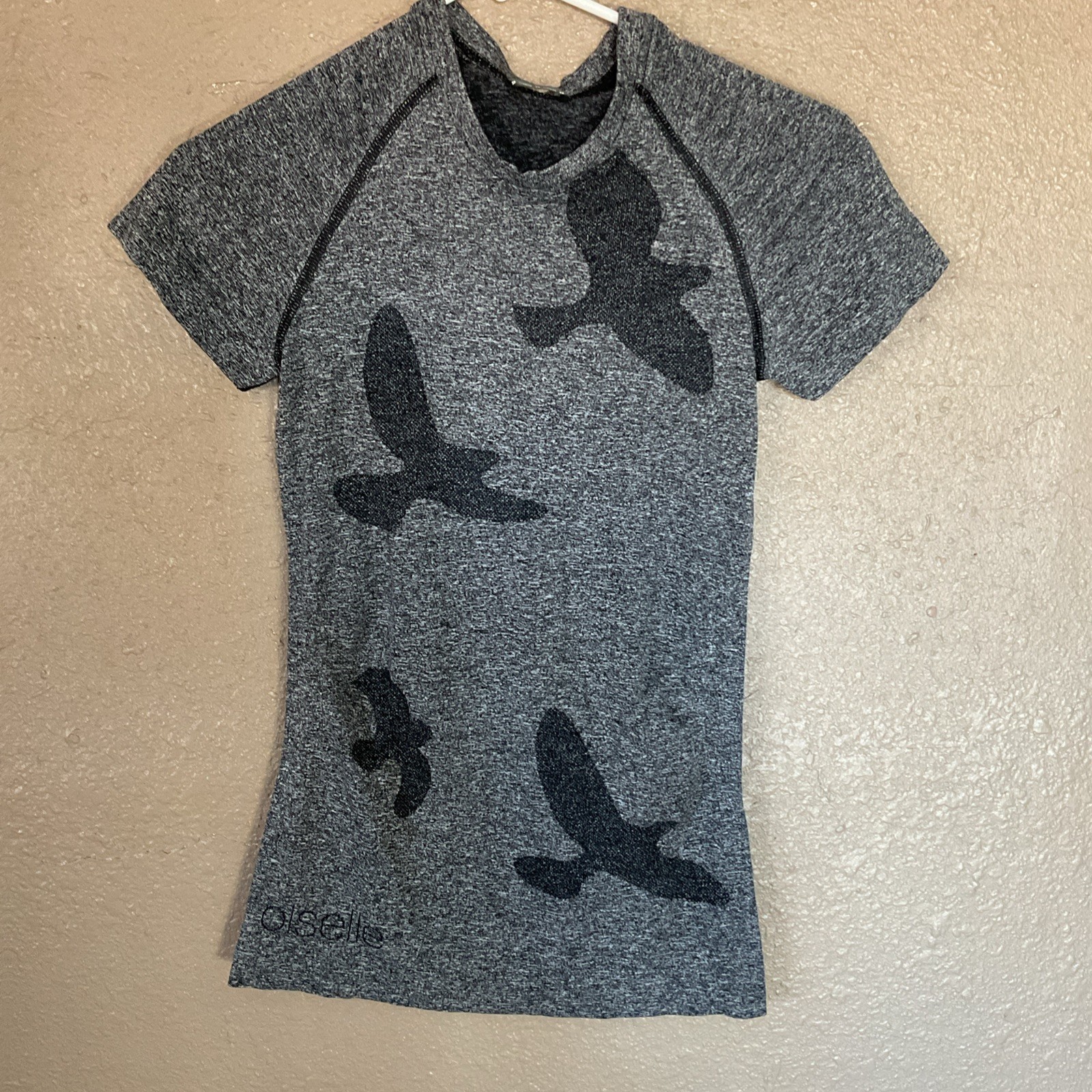 Oiselle Fly Shirt Womens XS Gray Seamless Running Top Athletic