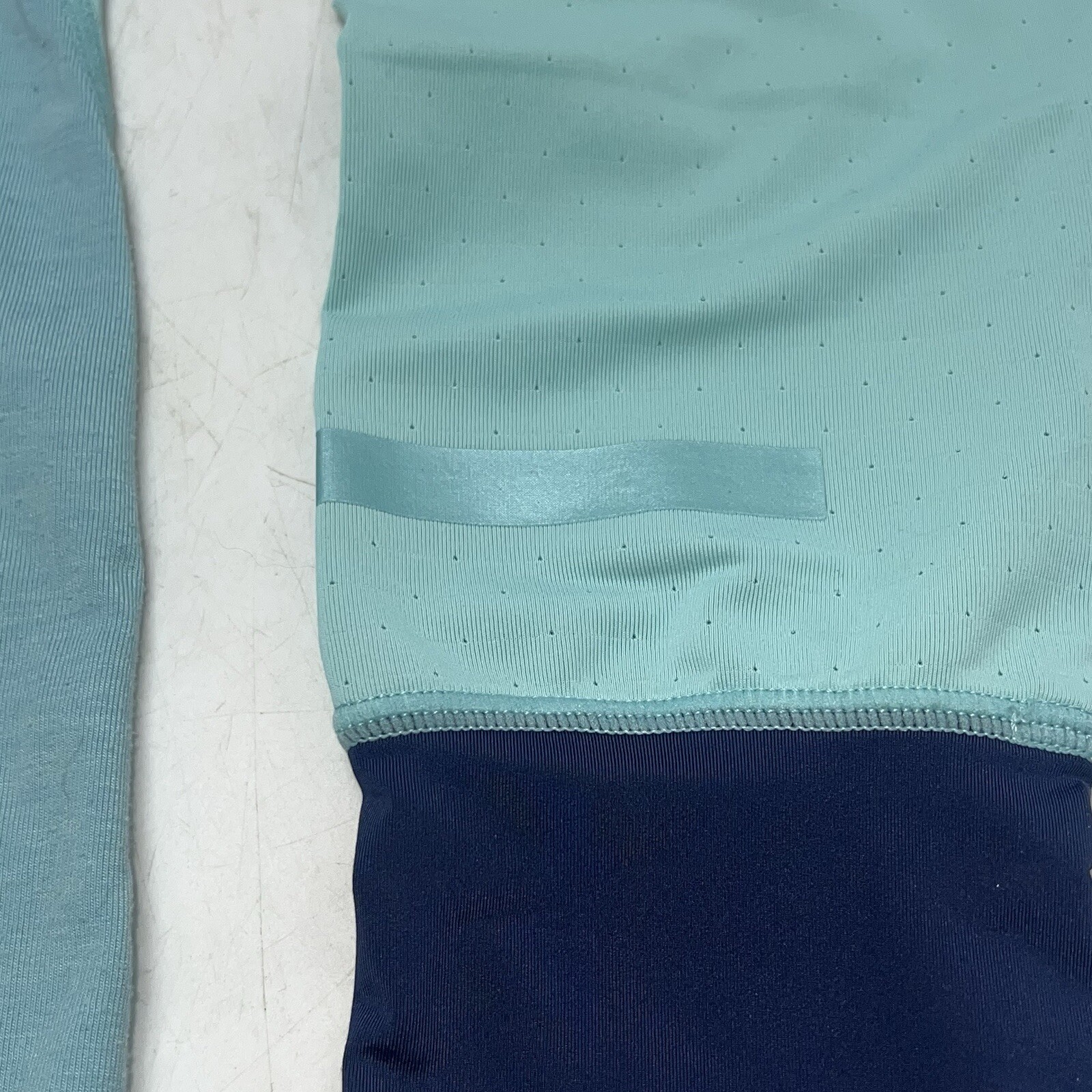 Kari Traa Base Layer Shirt WOMENS MEDIUM Pullover Workout Long Sleeve Blue