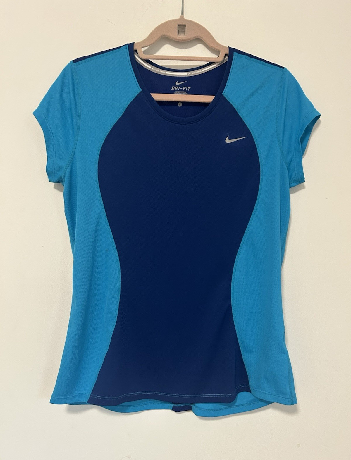 Nike Dri-FIT Women’s L Blue Colorblock Breathable Round Neck Running Tee