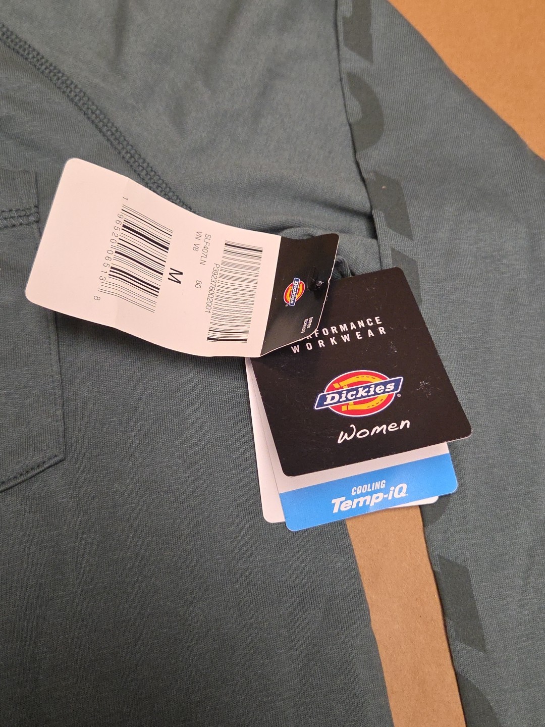 NWT Dickies Cooling Temp-IQ Performance Workwear Hooded Sun Shirt Medium Green