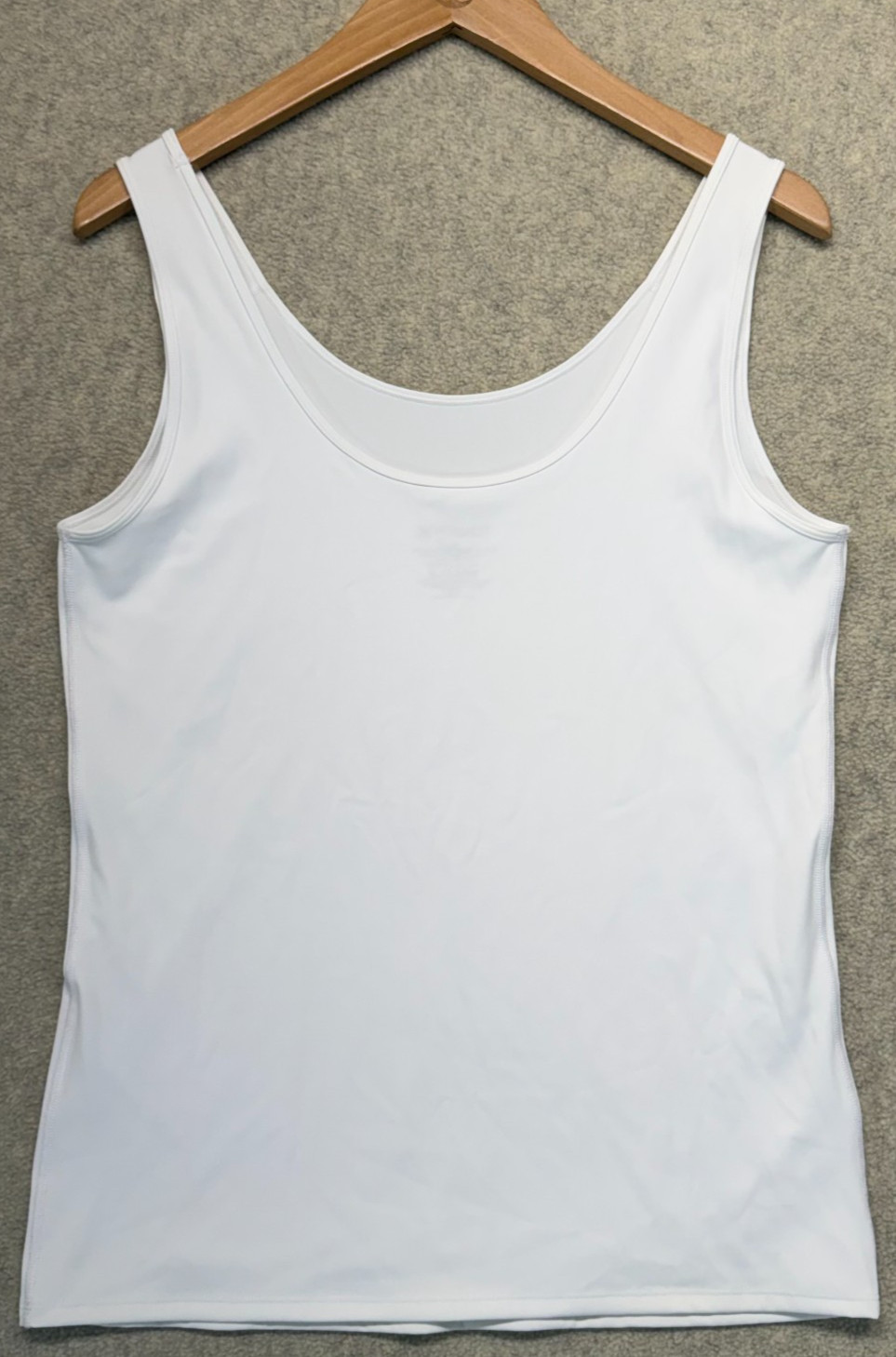 TomboyX Womens Compression Tank Top White Scoop Neck Full Coverage Wireless 2X