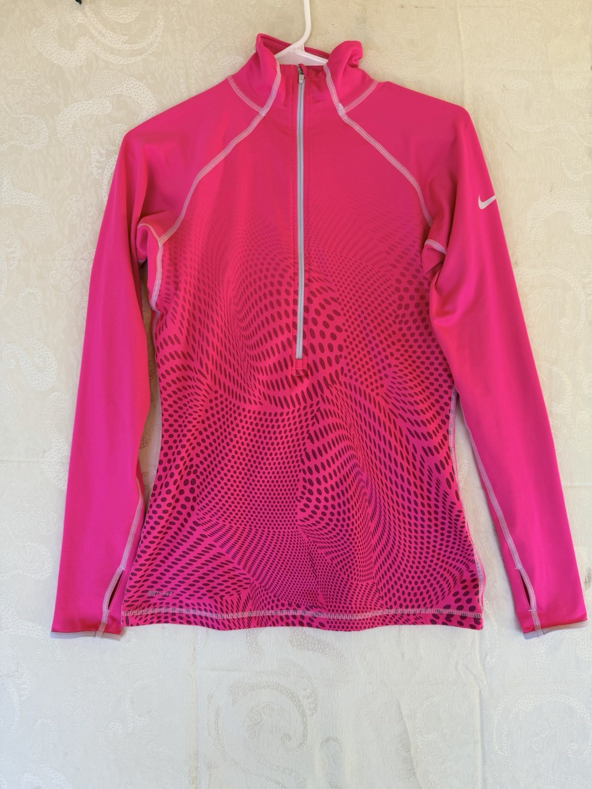 NIKE PRO DRI-FIT Pink 1/2 Zip Pullover 3-D Pattern Women’s Sz M Running EUC!