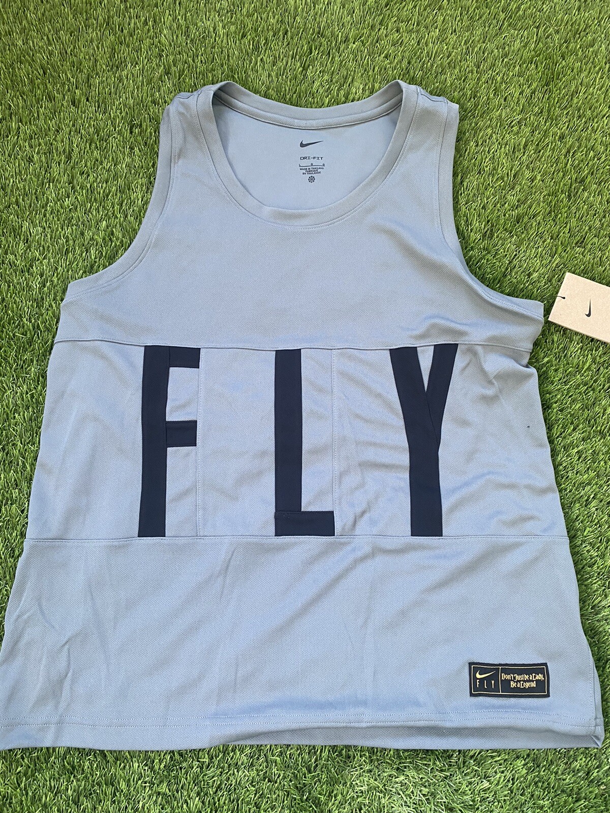 NIKE WOMENS DRI FIT SWOOSH FLY BASKETBALL JERSEY SIZE SMALL NWT