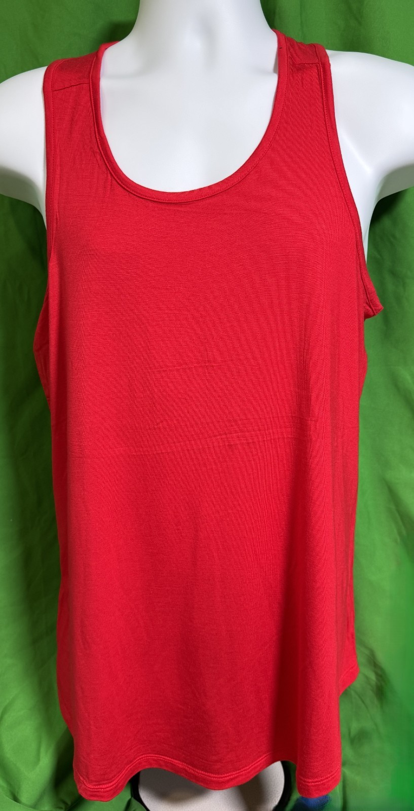 Red Activewear Tank Top RacerBack Super Soft Lightweight Women’s Size L NEW