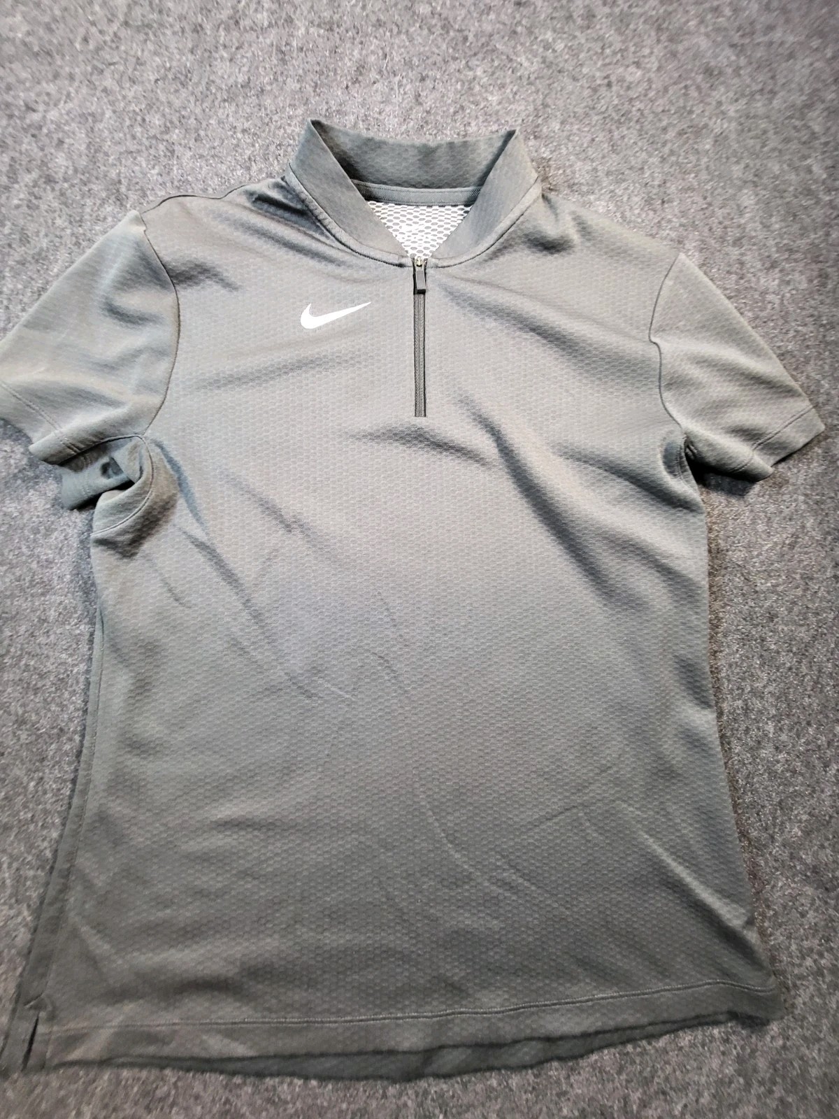 Nike Dri-Fit 1/4 Zip Short Sleeve Pullover Activewear Women’s Medium Dark Gray