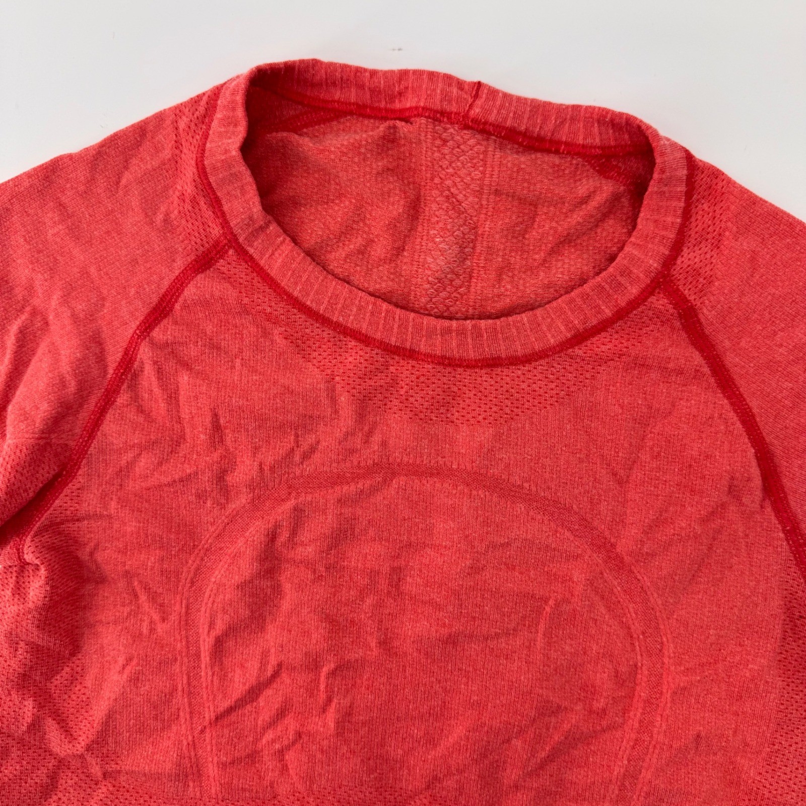 Lululemon Swiftly Tech Short Sleeve 2.0 Women 6 Red Heathered Athletic Top